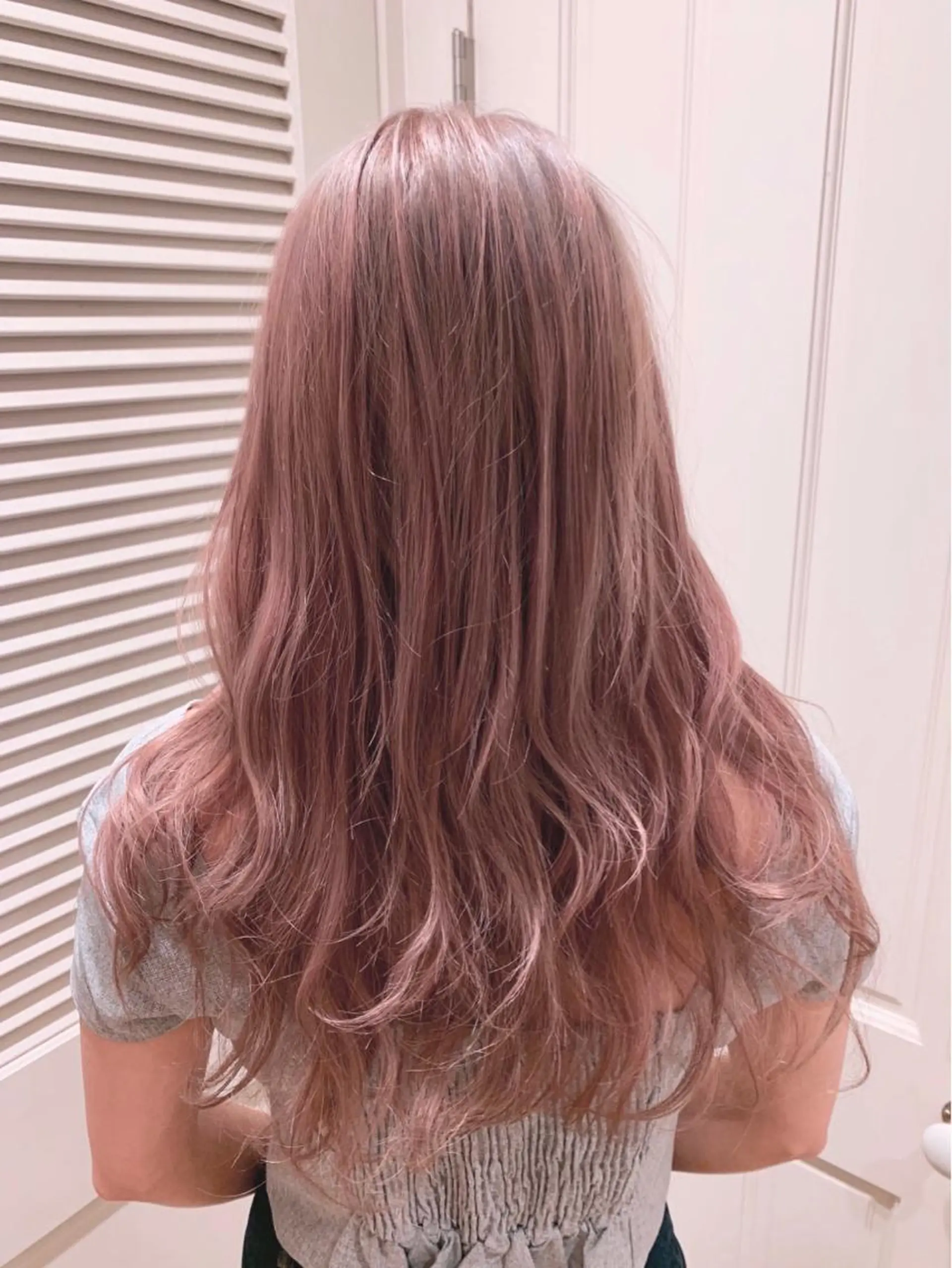 ロング 渋谷ハイトーン/ デザインカラー阿部のヘアスタイル