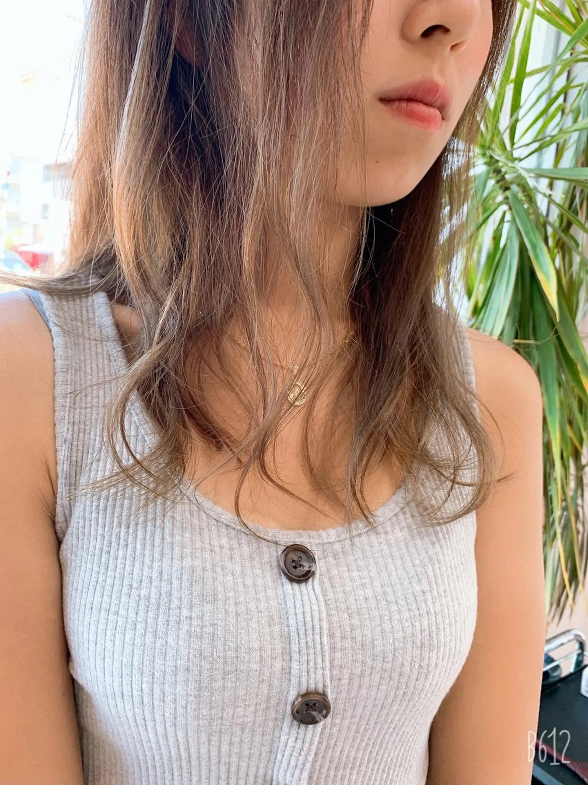 ミディアム カラー ヘアアレンジ 白髪ぼかしハイライト 柳川拓哉のヘアスタイル