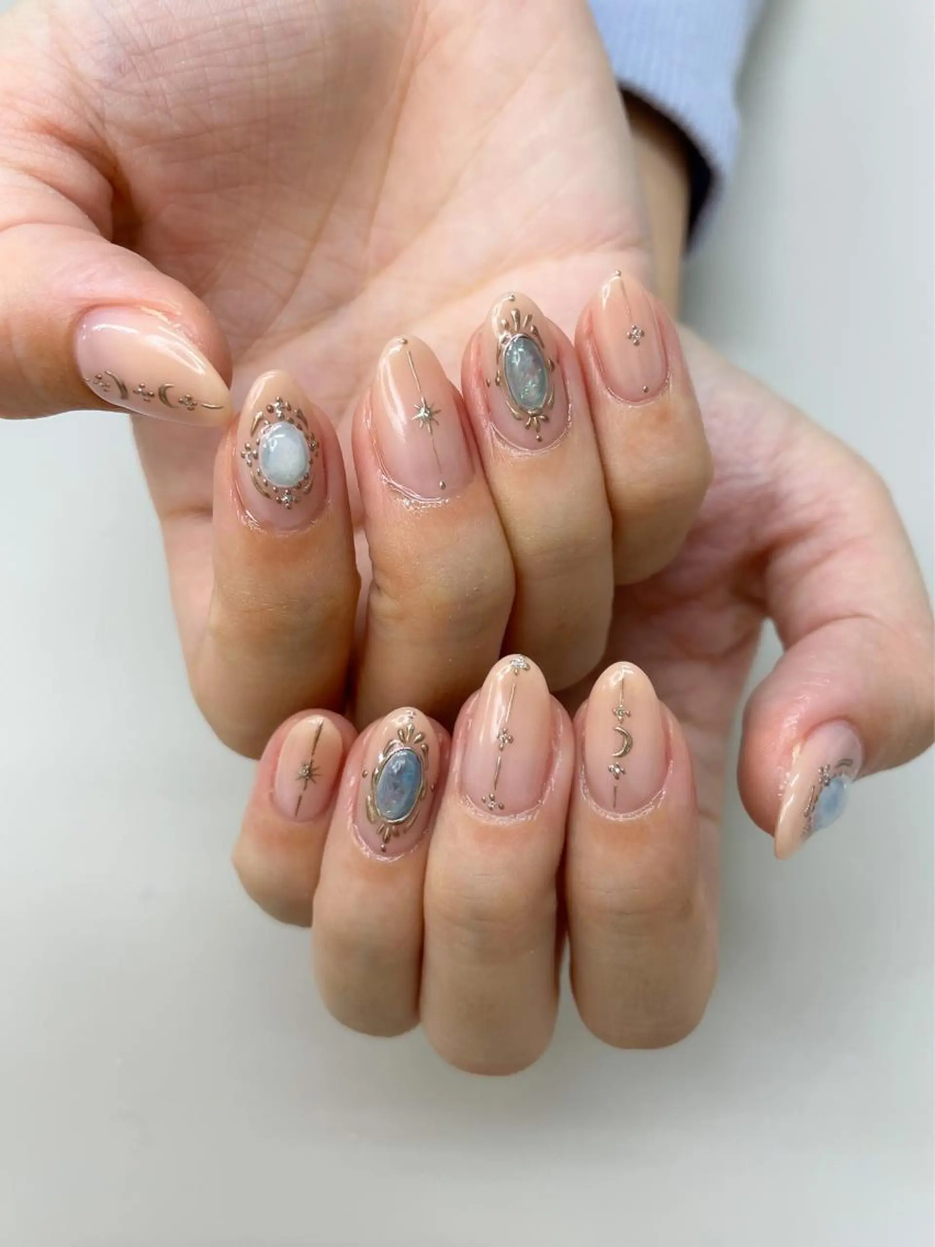 ネイル ハンドネイル Hisaka Mikiのネイルデザイン