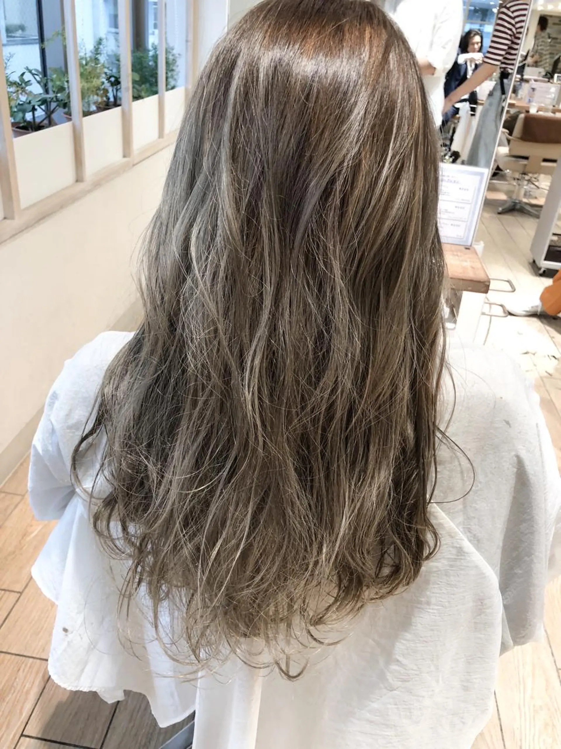 セミロング カラー ブリーチ ダブルカラー 【1日2名様限定】 AFLOAT白川雄副のヘアスタイル