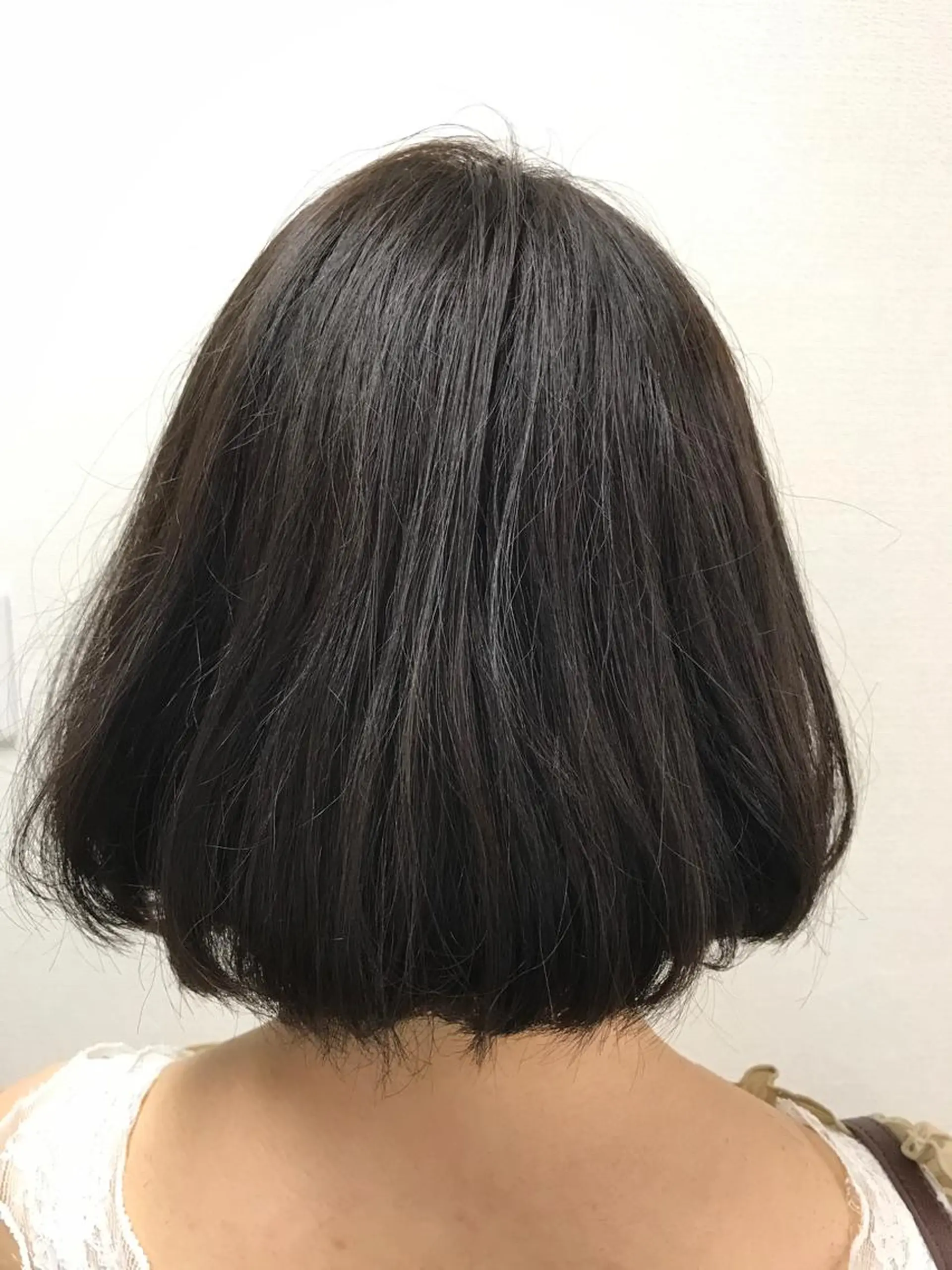 ショート カラー ブルーカラー 透明感カラー グレージュ HAIR SALON C.C所属・吉森 満俊のヘアスタイル