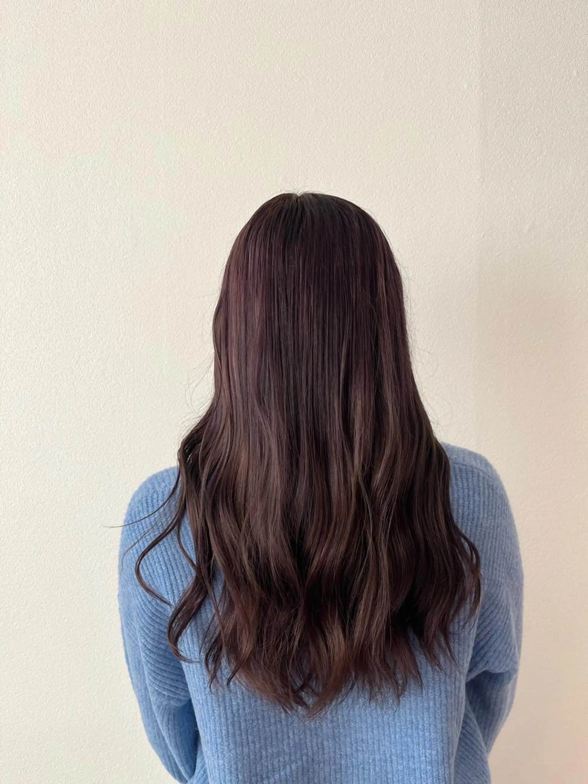 ロング アッシュ ハイライト 髪質改善 🌼あんなtrend color🌼のヘアスタイル