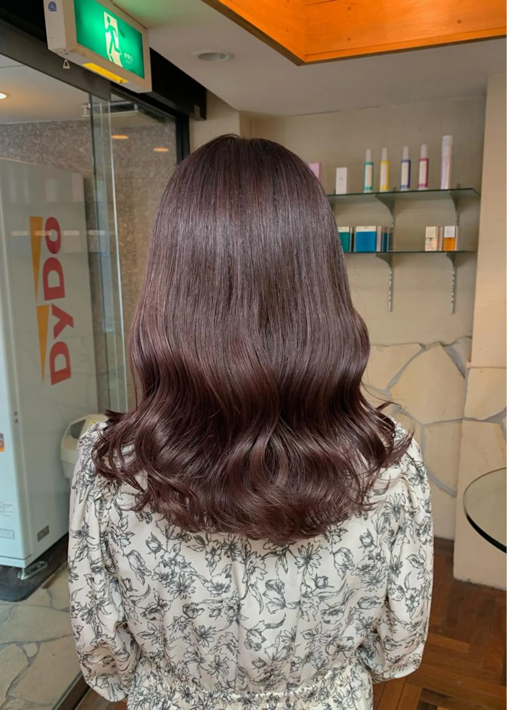 ミディアム カラー グレージュ ラベンダーカラー ラベンダーグレージュ ラベンダーグレー ヘアカラー トリートメント LUMO所属・矢野 晃平のヘアスタイル