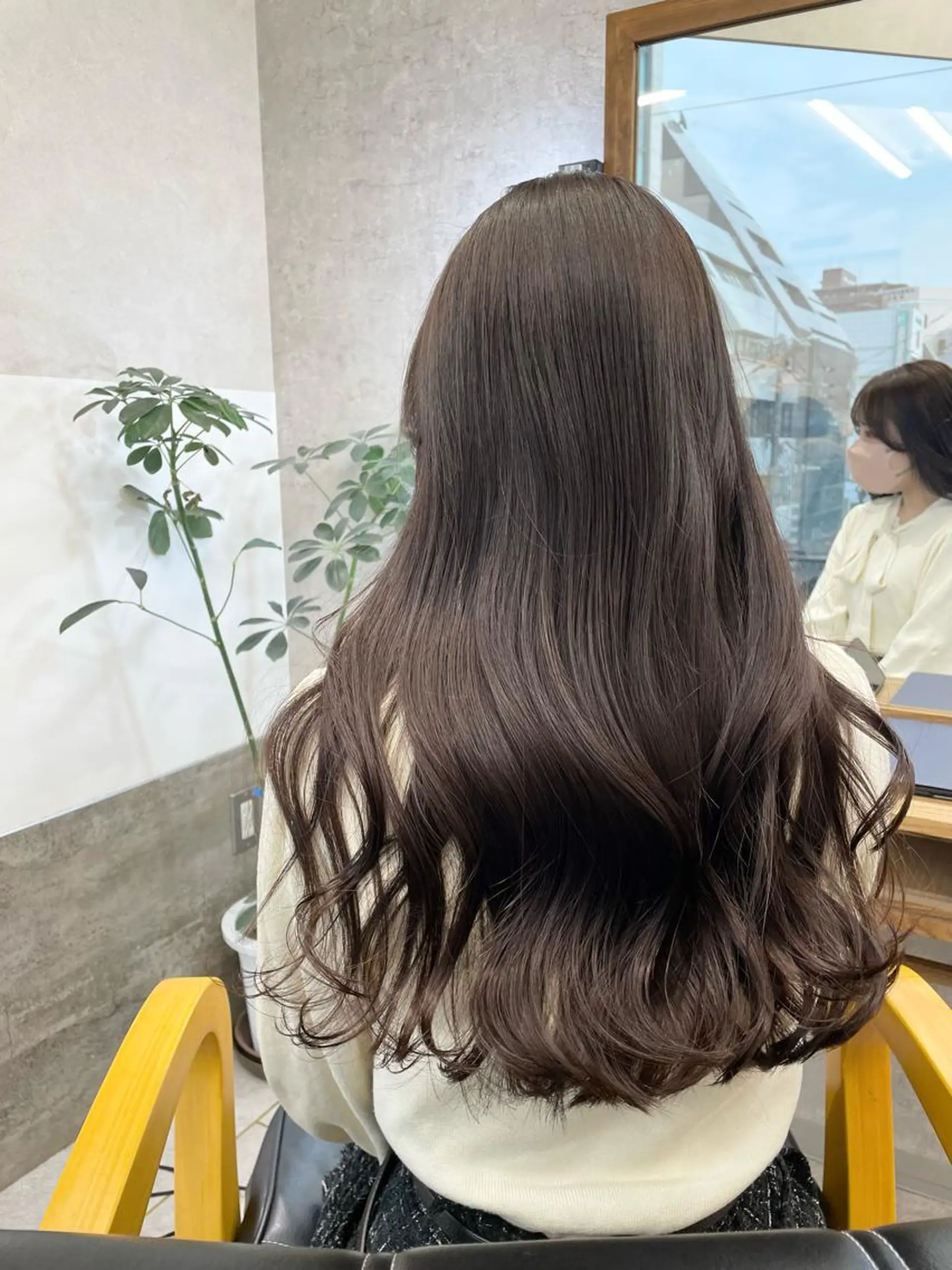 ロング カラー ベージュカラー 透明感カラー ヘアカラー GISEL TAKUYAのヘアスタイル