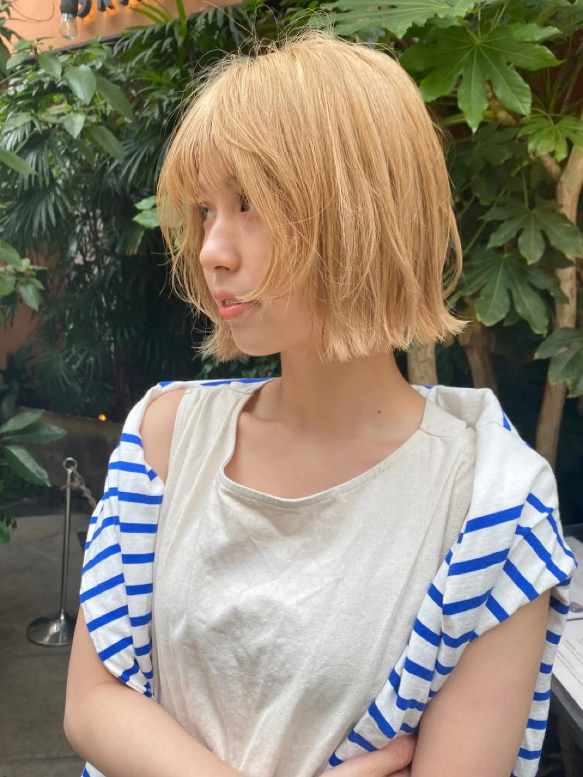 ミディアム カラー THE DAY所属・AKI HASHIMOTOのヘアスタイル