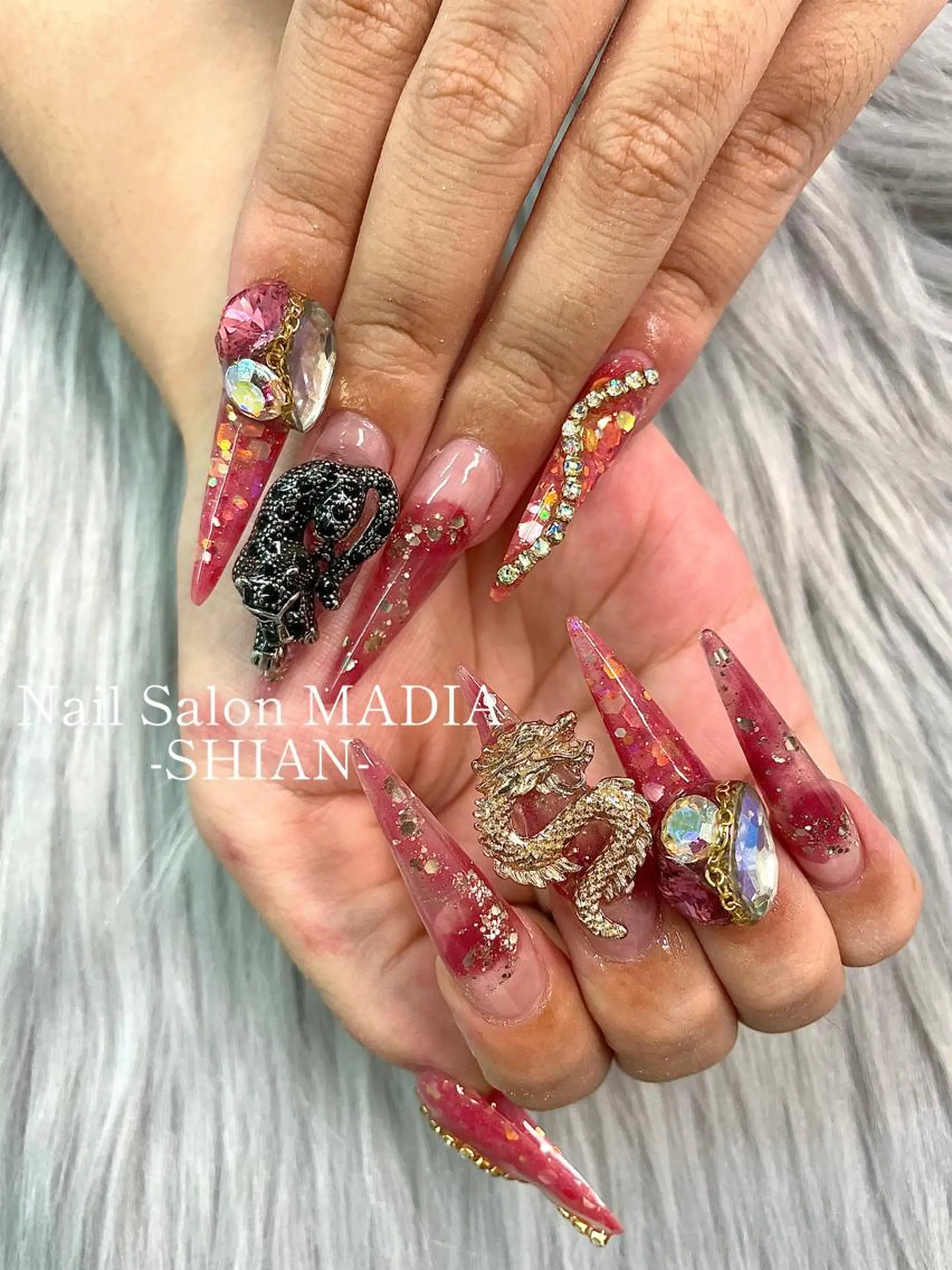 ネイル 大理石ネイル(マーブル) MADIA所属・MADIA SHIANのネイルデザイン