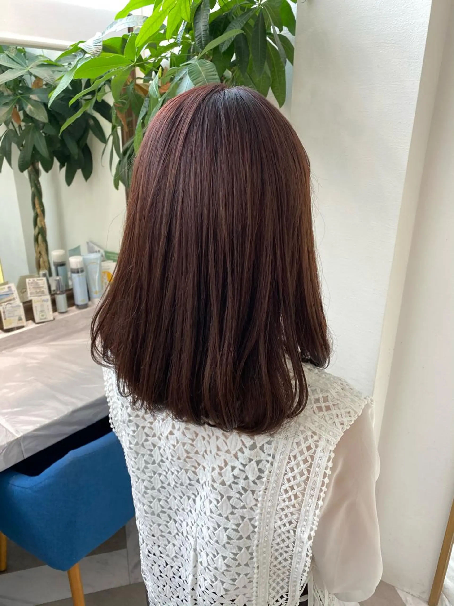 ミディアム レイヤーカット /透明感カラー西田のヘアスタイル