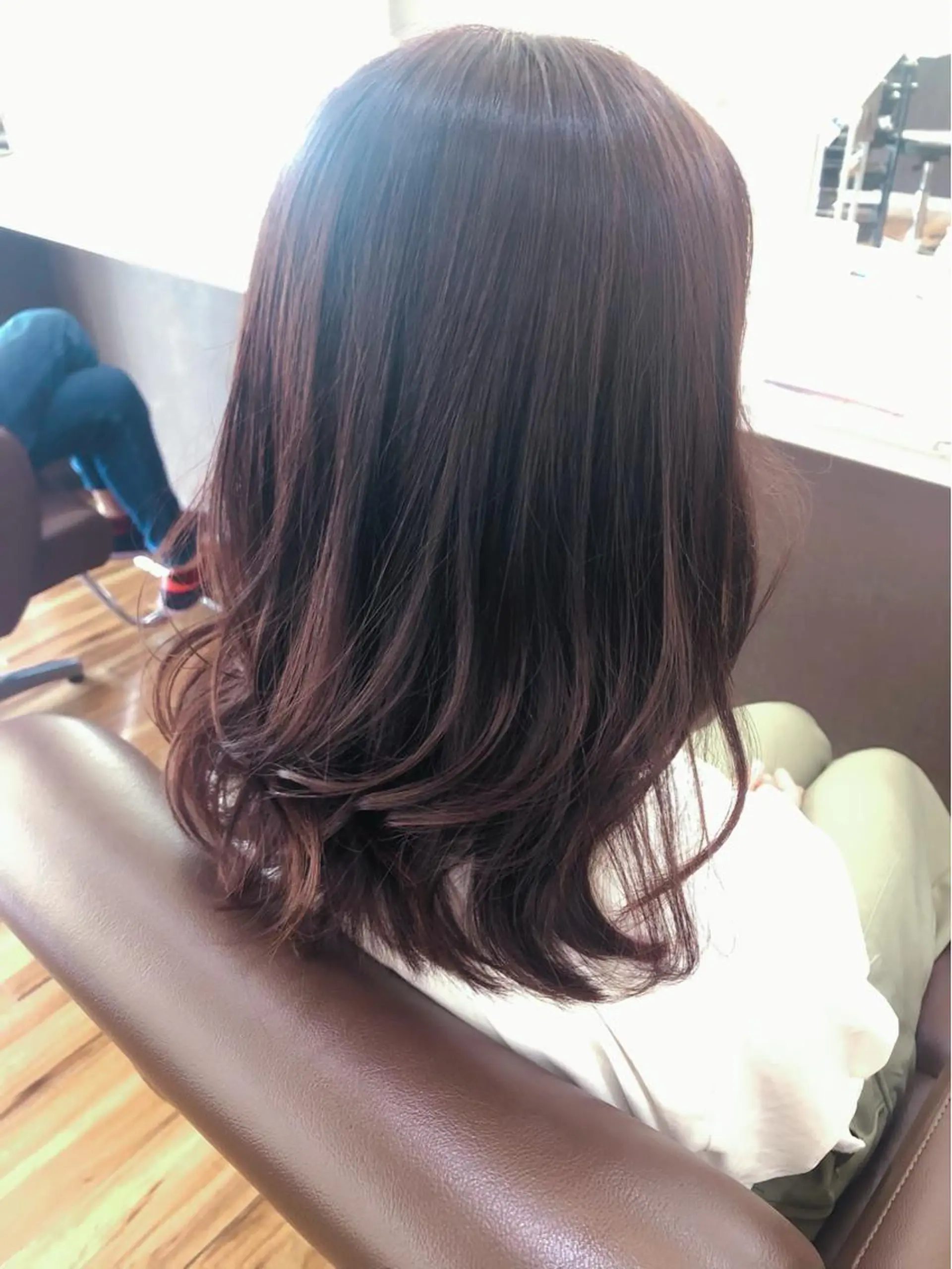 セミロング カット ヘアカラー Well's TAIGAのヘアスタイル