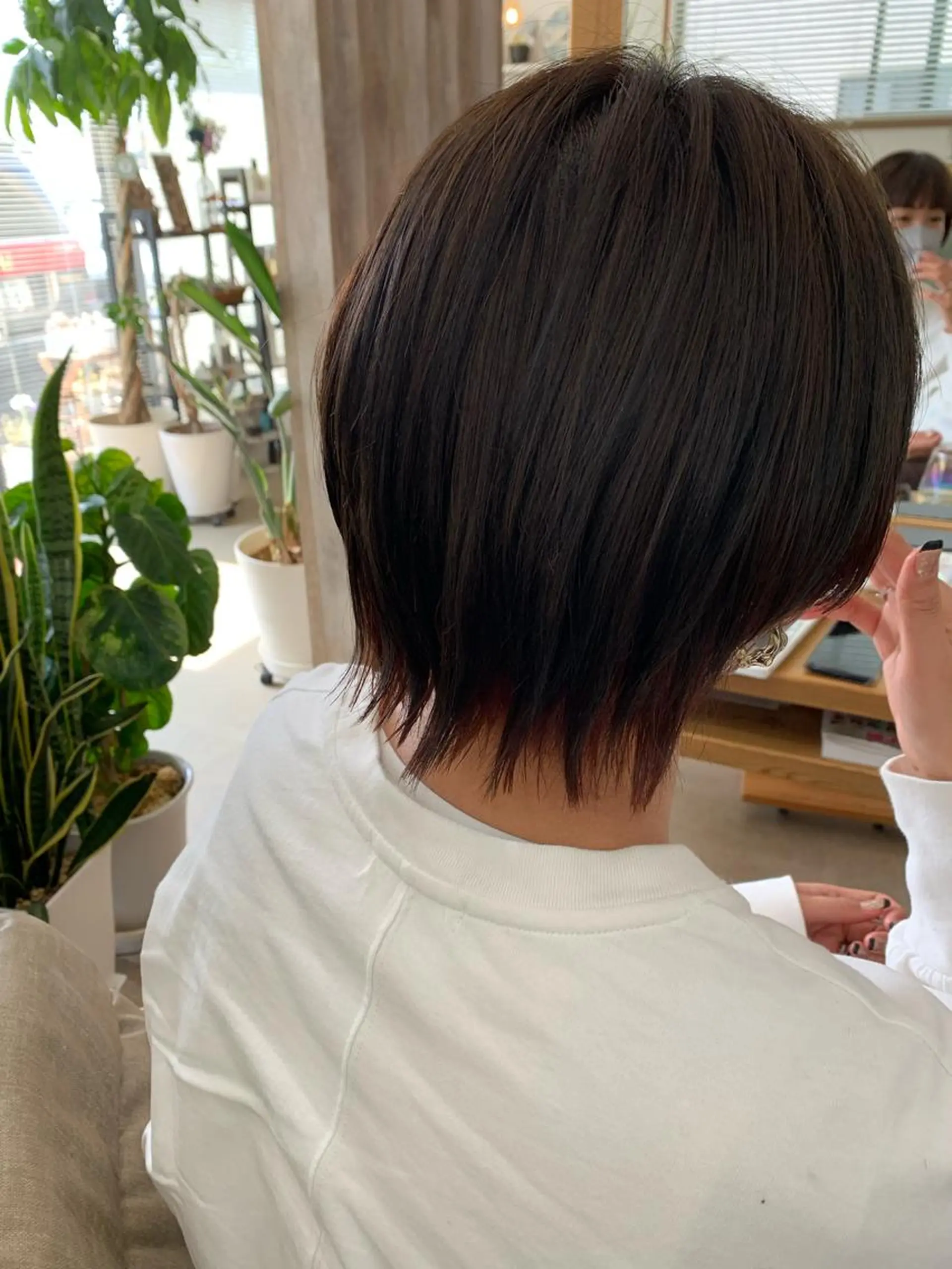 ショート カラー 黒髪 ハイトーンカラー ピンクカラー ボブ ショートヘア カット ヘアカラー Lona所属・新保 佳世のヘアスタイル