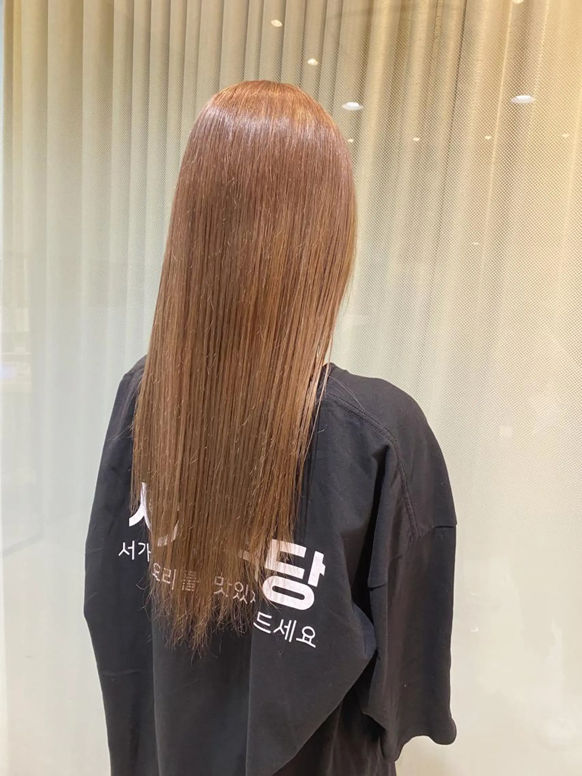 ロング カラー ベージュカラー ブリーチ ミルクティーベージュ 頓所 大昂のヘアスタイル