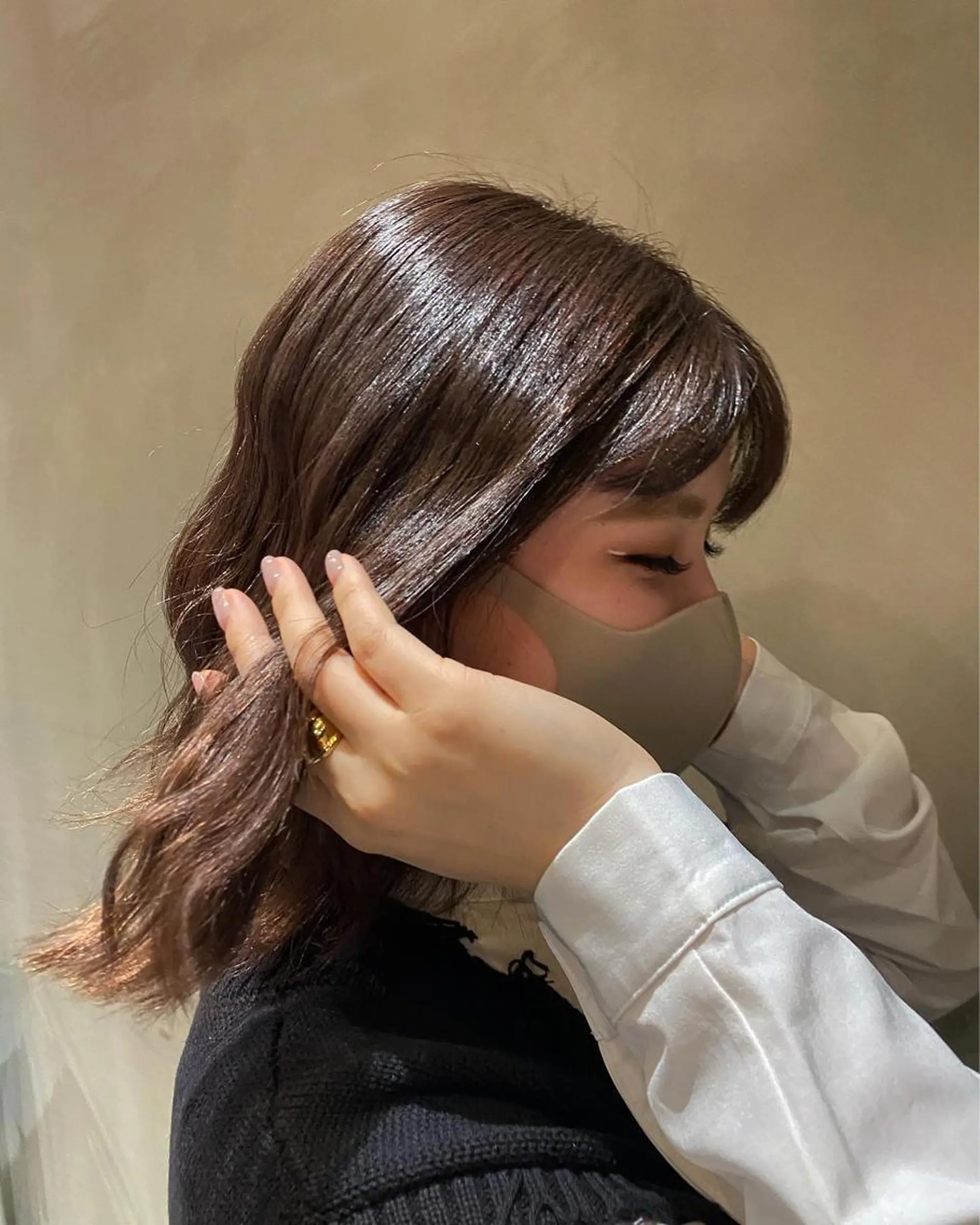 ミディアム ヘアカラー トリートメント 髪質改善韓国レイヤー SHIORI🦋のヘアスタイル