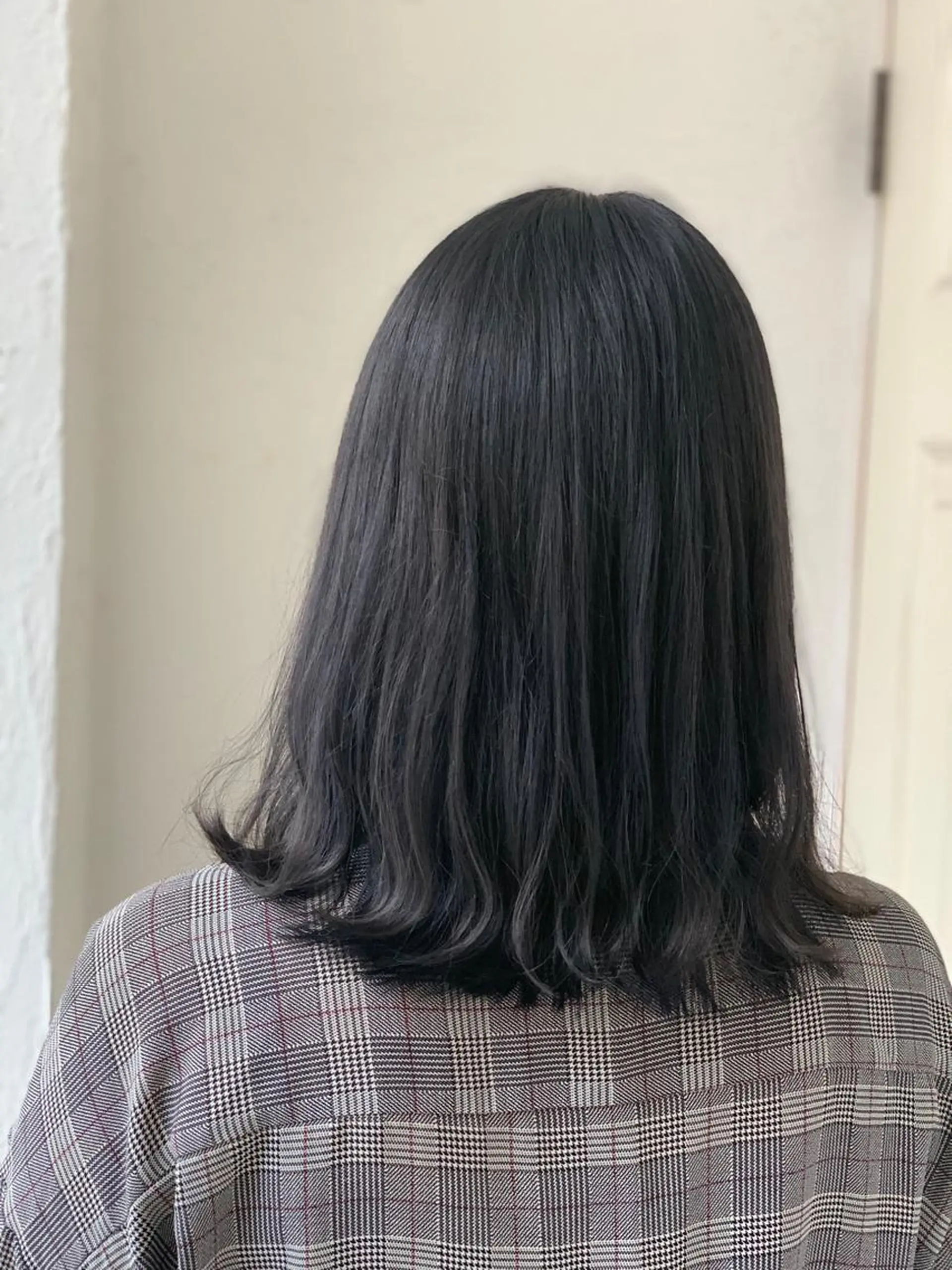 セミロング カラー fio マナミのヘアスタイル