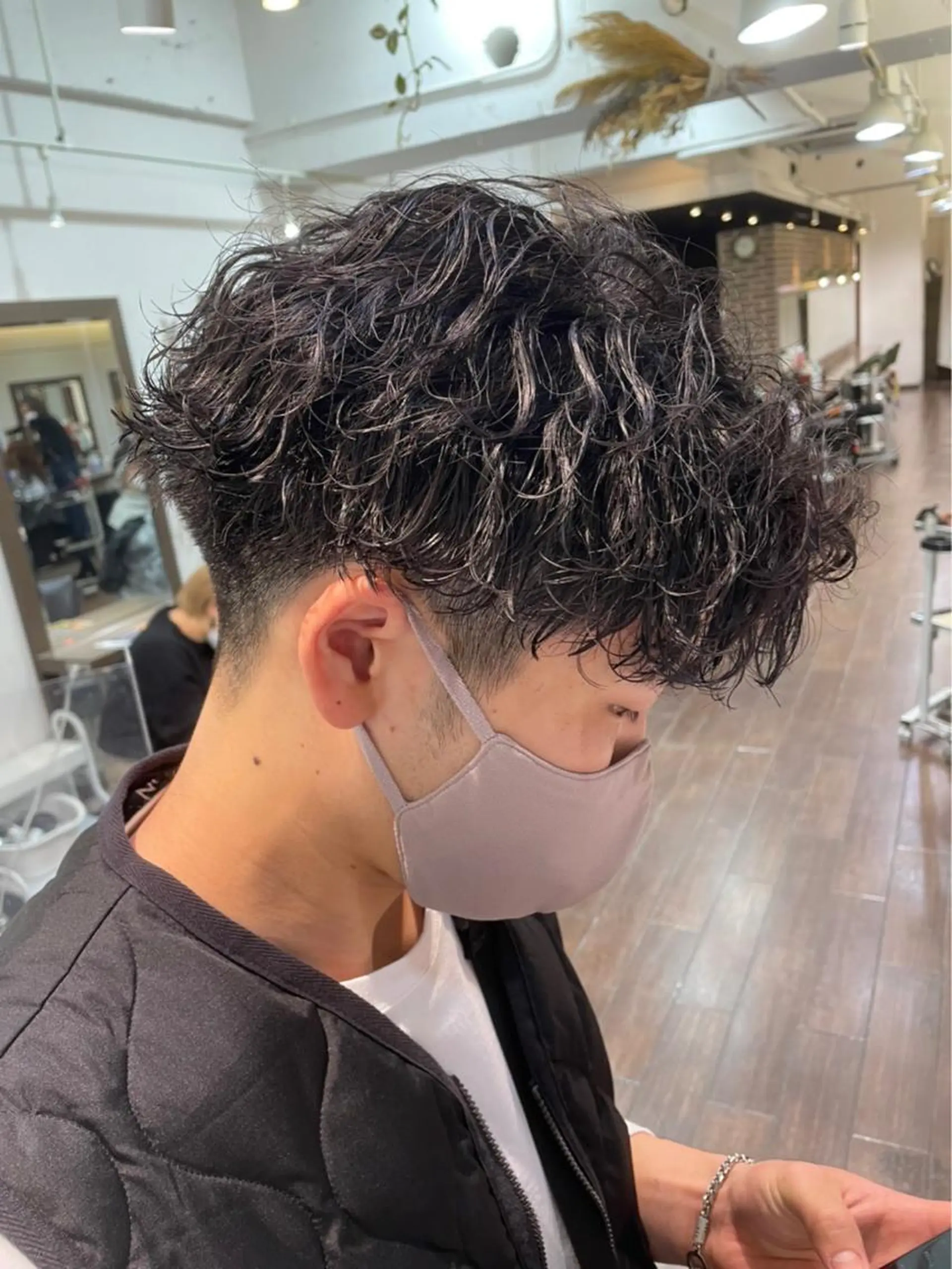 ショート パーマ メンズ メンズパーマ 波巻きパーマ レディースカット いからしゆうたのヘアスタイル