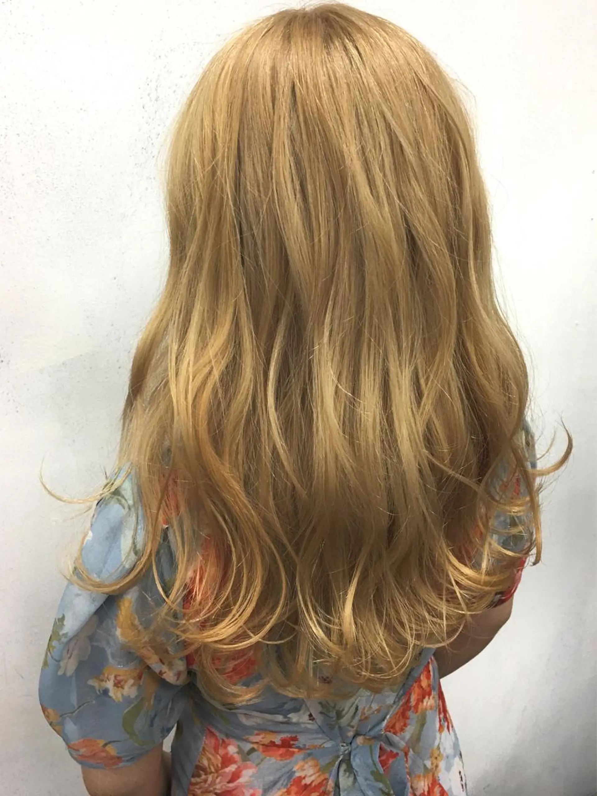 セミロング カラー ヘアアレンジ エクステの神様 ▫️原島ユウヤ▫️のヘアスタイル