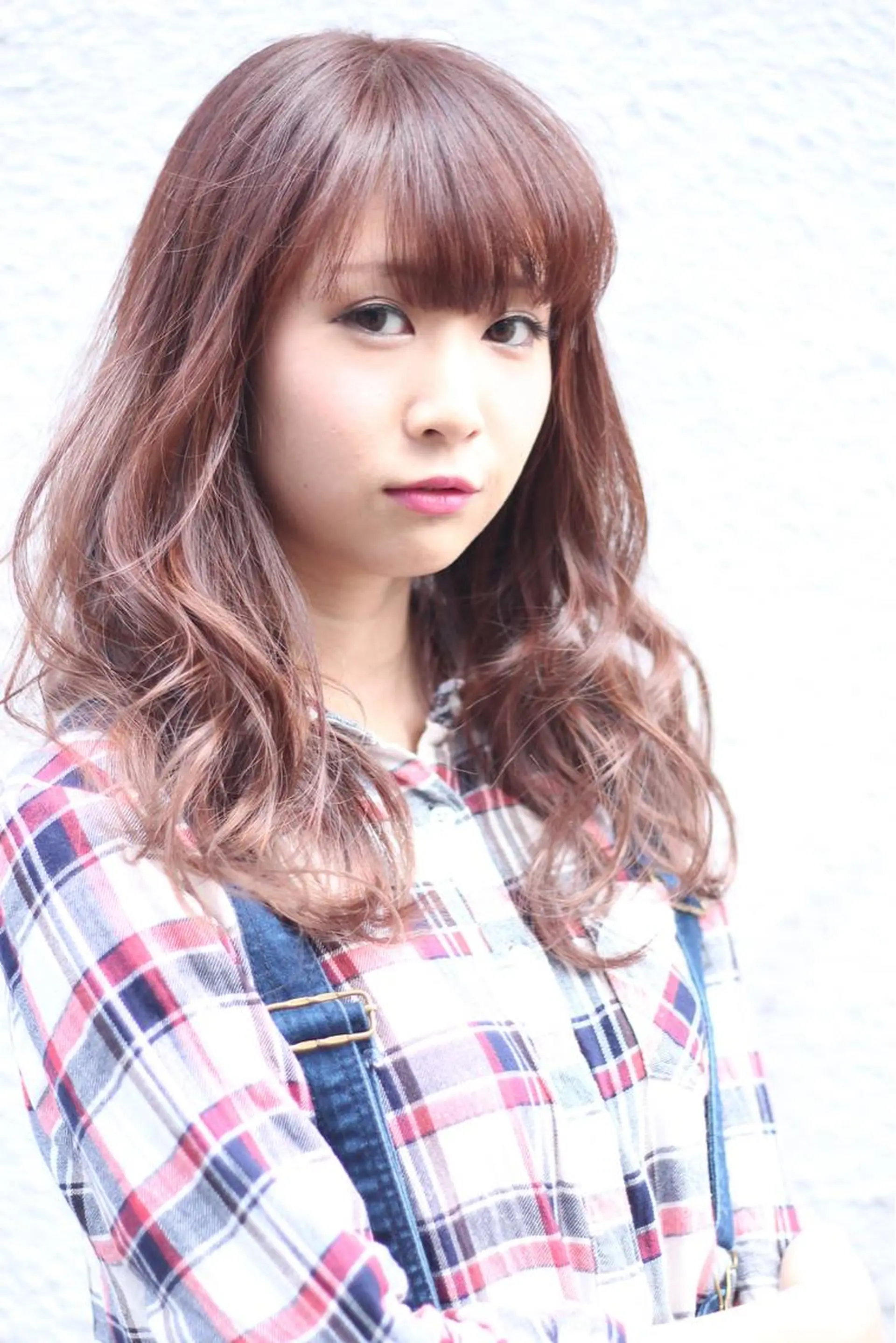 ミディアム ill【イル】天神西通り店所属・髪質改善縮毛矯正/暖 色カラー/ウエダカナのヘアスタイル