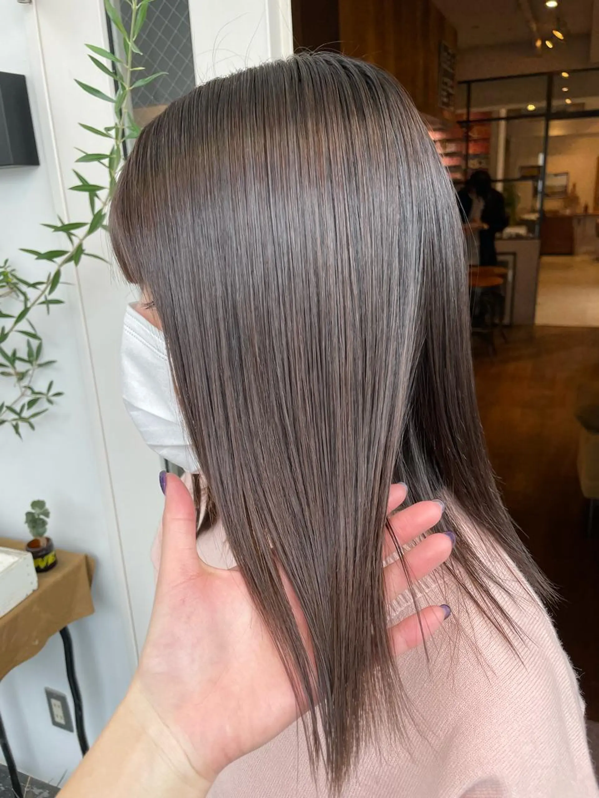 カラー ブラウンカラー ヘアカラー ファッションに 溶け込むstyleのヘアスタイル