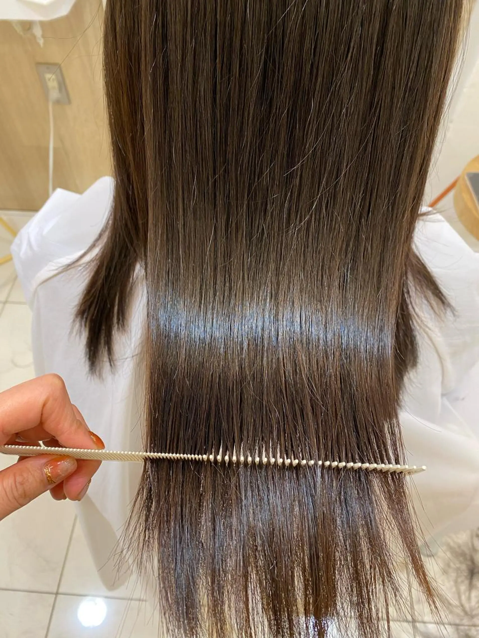 ロング 冨樫 真季のヘアスタイル