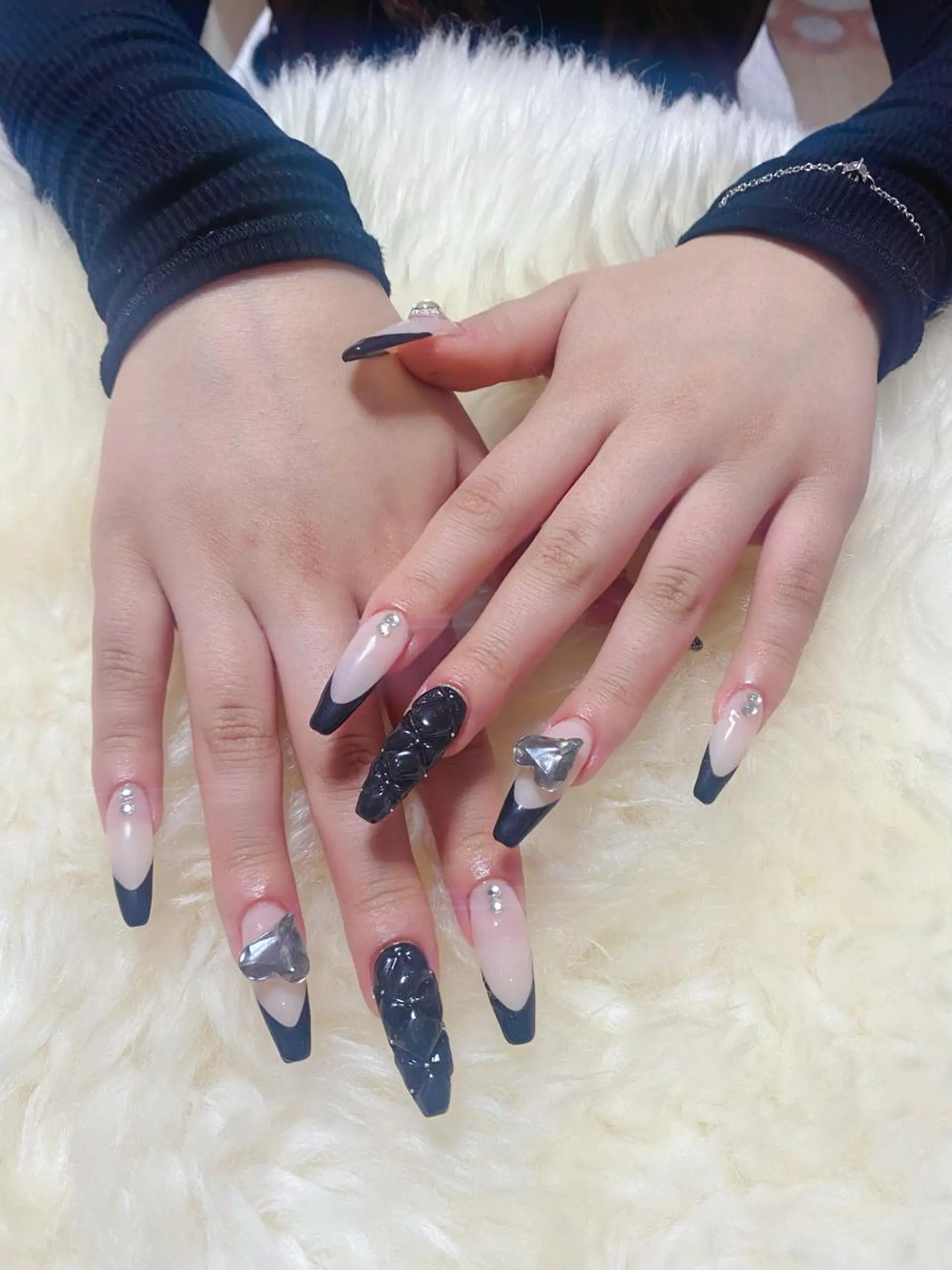 ロング ハンドネイル ハンドケア 💜MIYA nail川崎店のネイルデザイン