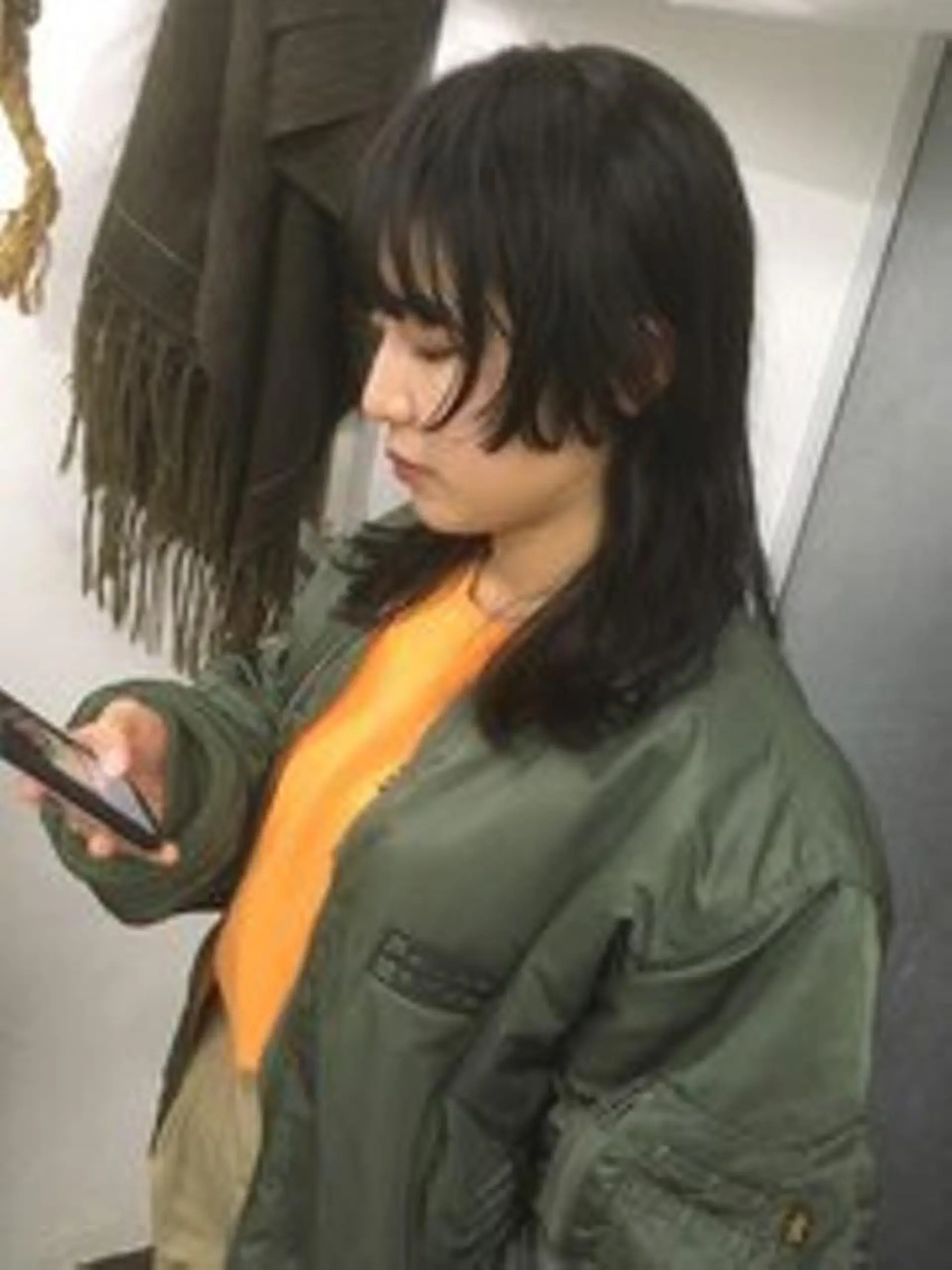 カラー ロング qiie ブリーチ ハイライトのヘアスタイル