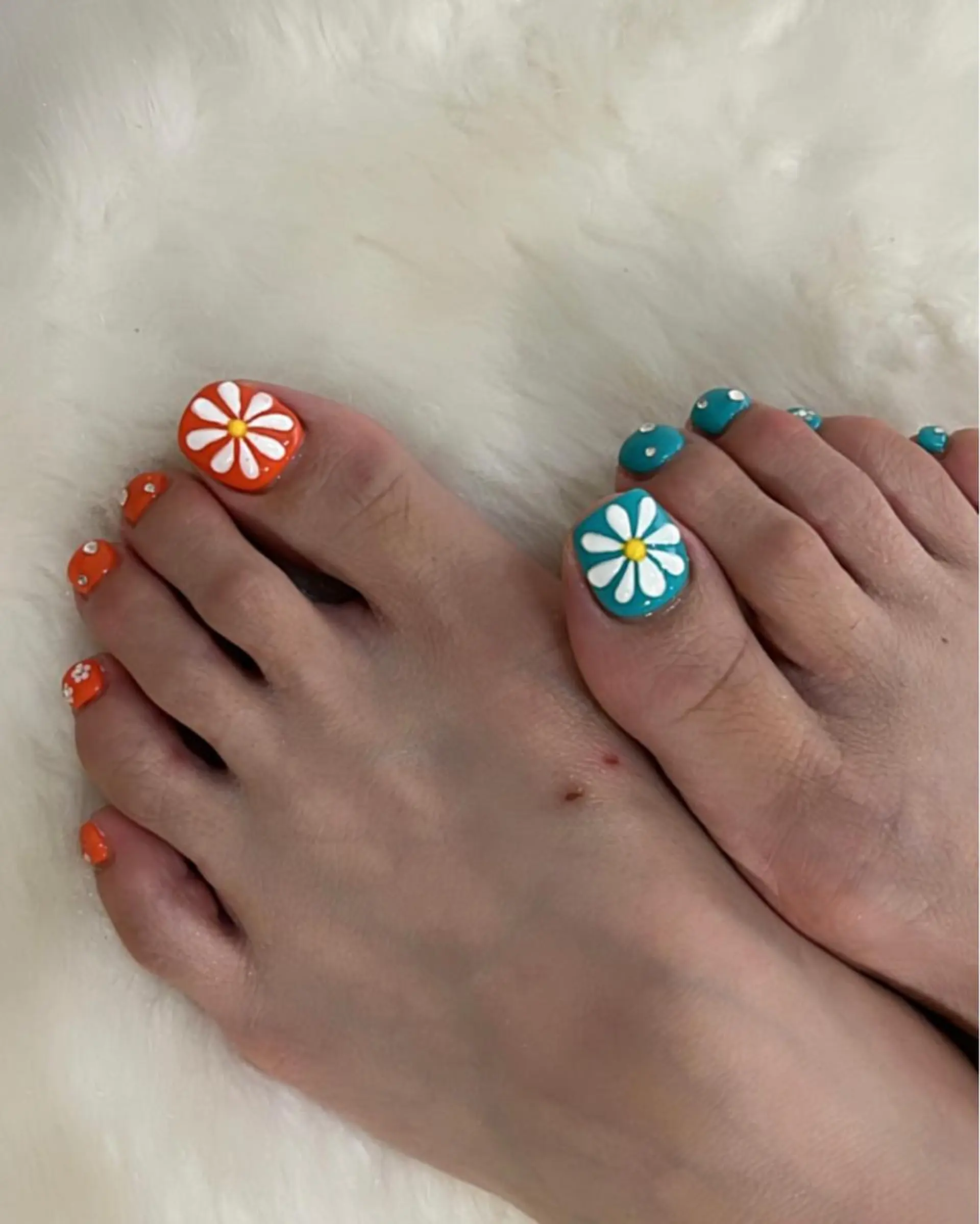 ネイル ハンドネイル フットネイル ハンドケア Nes.Nail所属・Miyagi Asamiのネイルデザイン