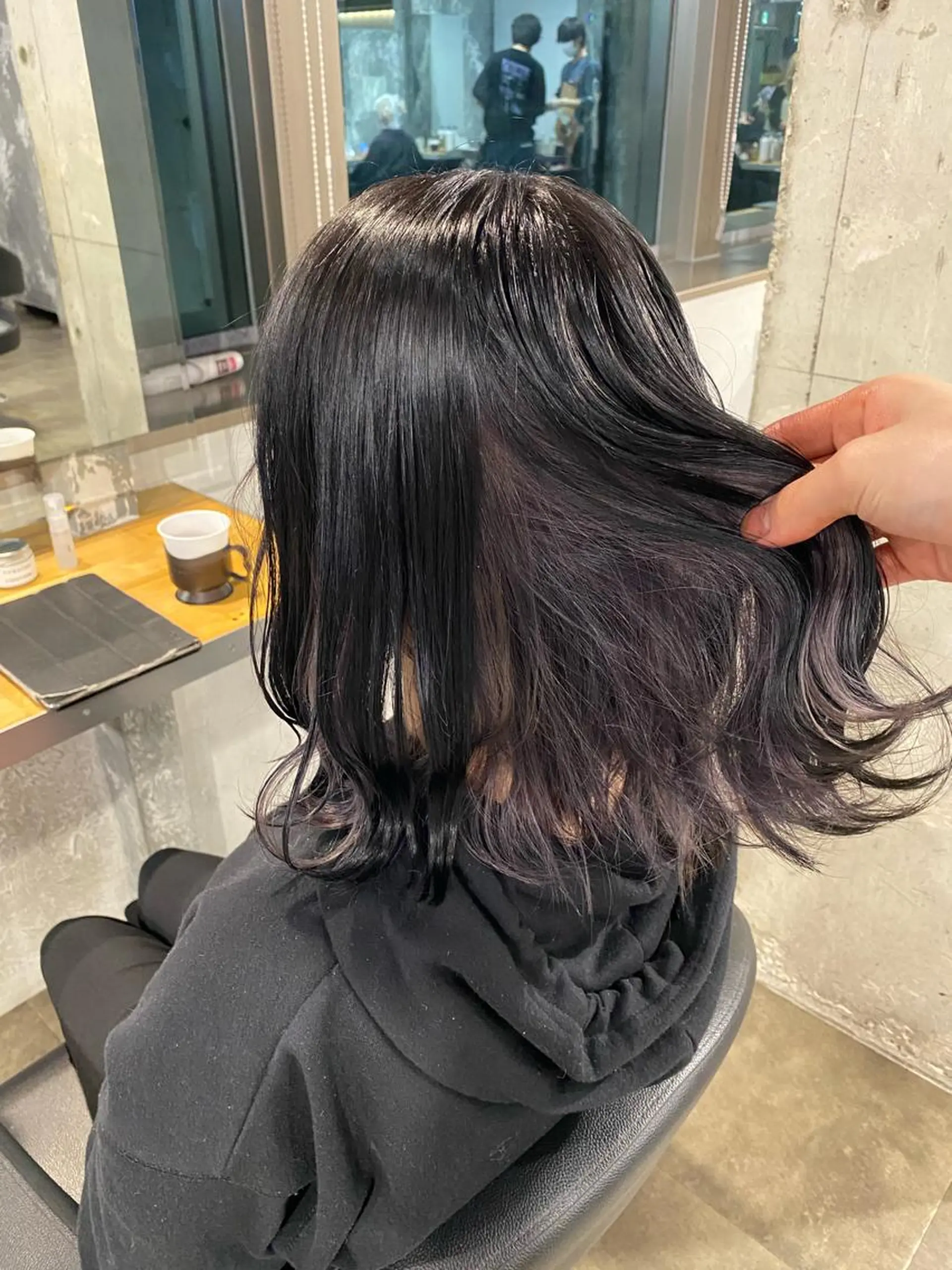 カラー イヤリングカラー ヘアカラー ヘアセット 🏷ベージュの天才 赤み消しの方🙋🏻のヘアスタイル