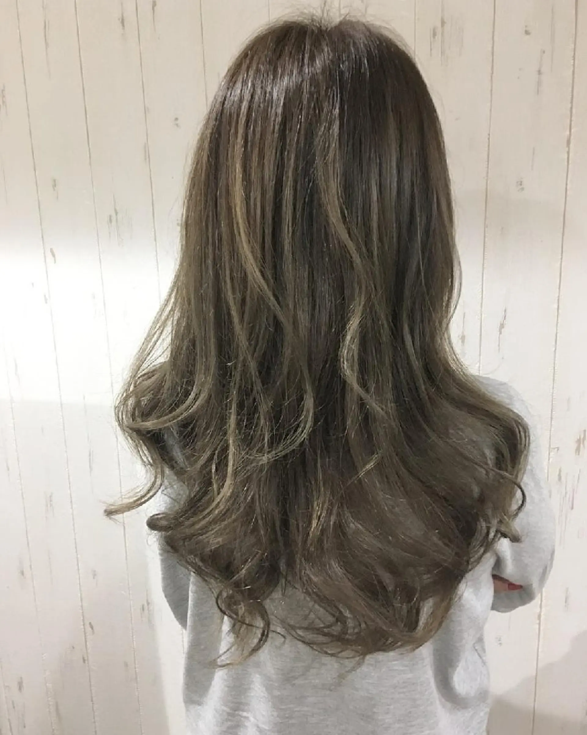 ロング カラー アッシュ 西川 敏夫のヘアスタイル