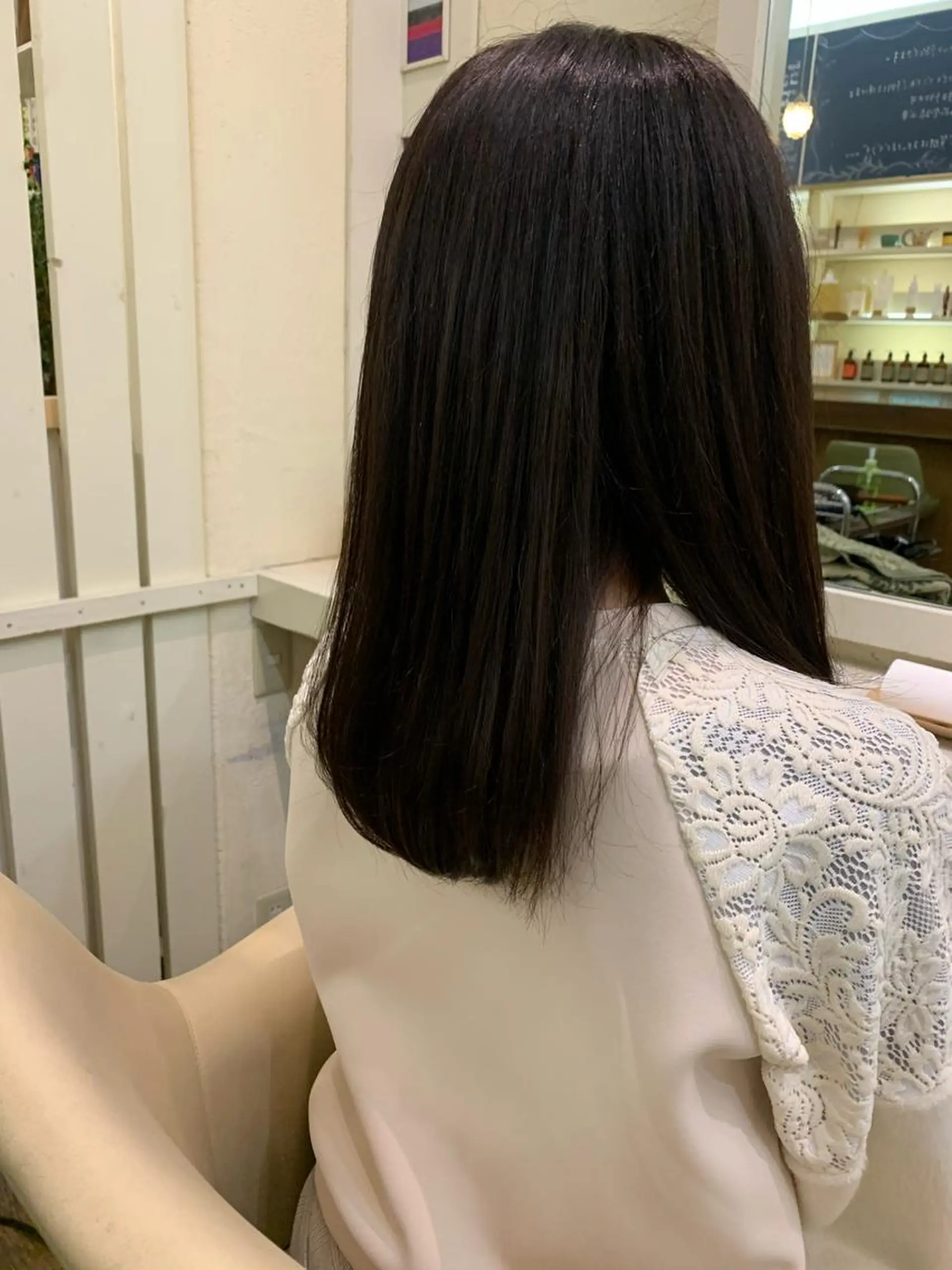 セミロング HairMake bo:rl所属・武島 美優のヘアスタイル