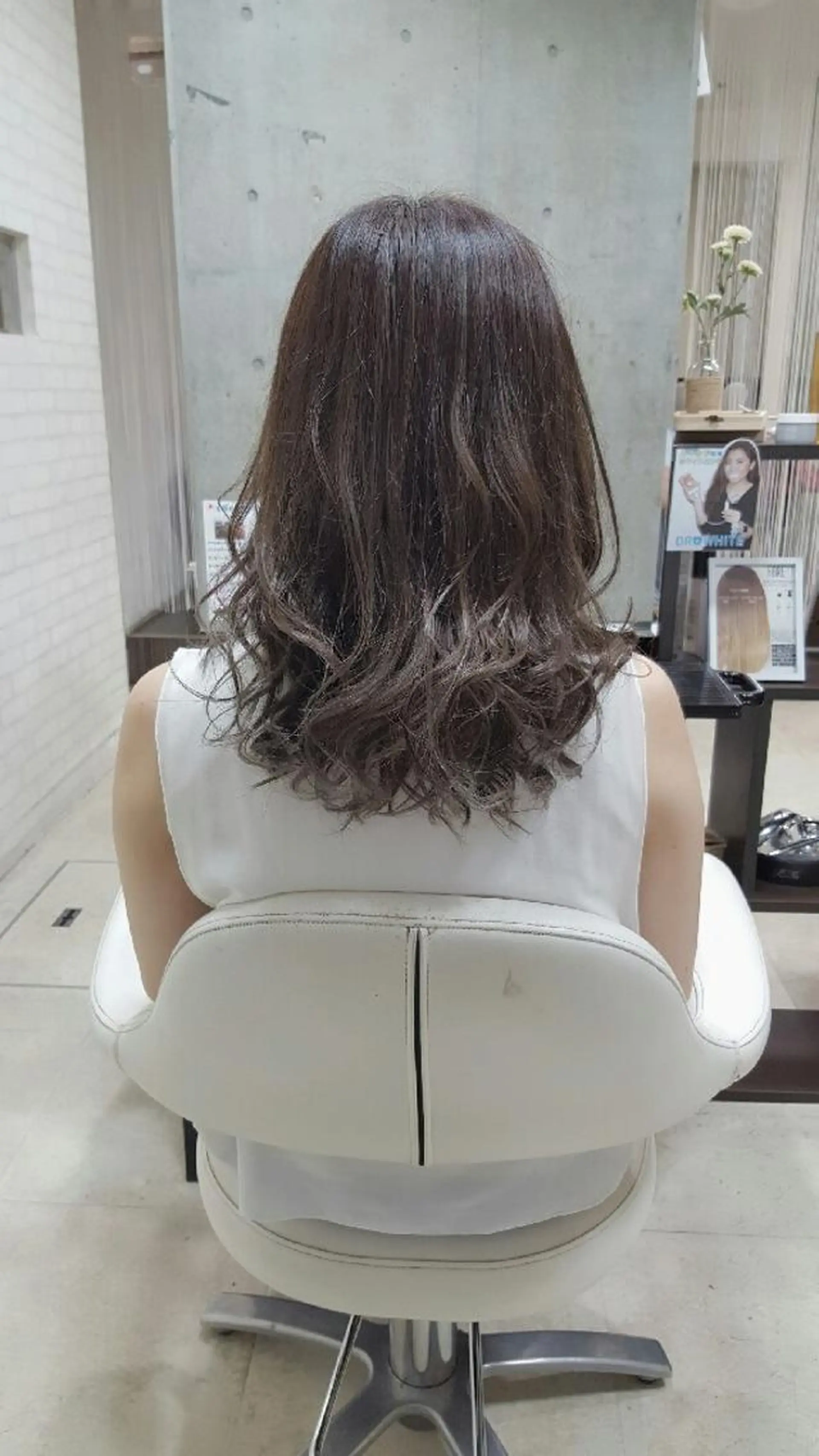 セミロング brace 立花のヘアスタイル