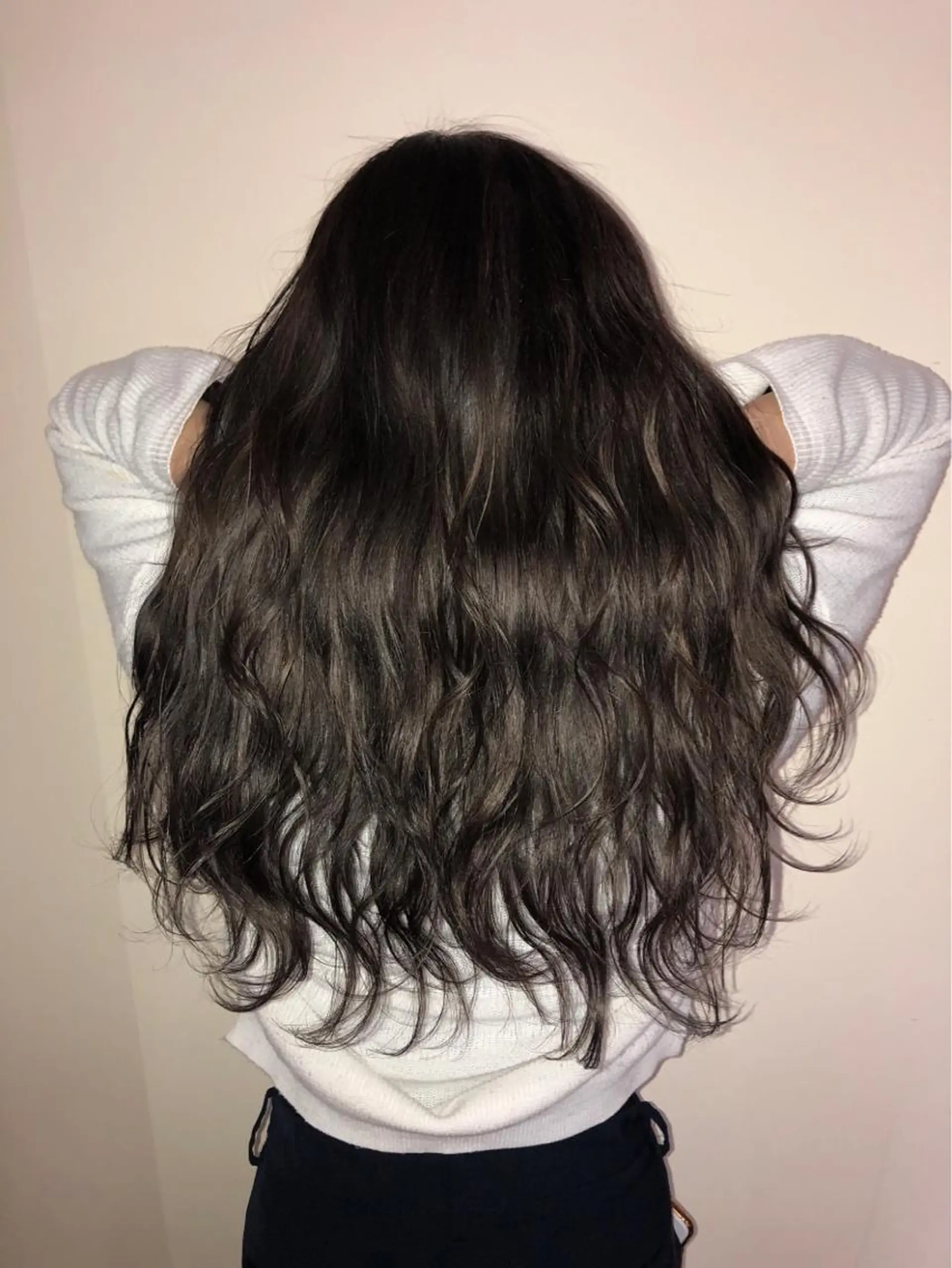 ロング カラー ブリーチ 透明感カラー ハイライトカラー ハイライト ヘアカラー VandV所属・松村 未央のヘアスタイル