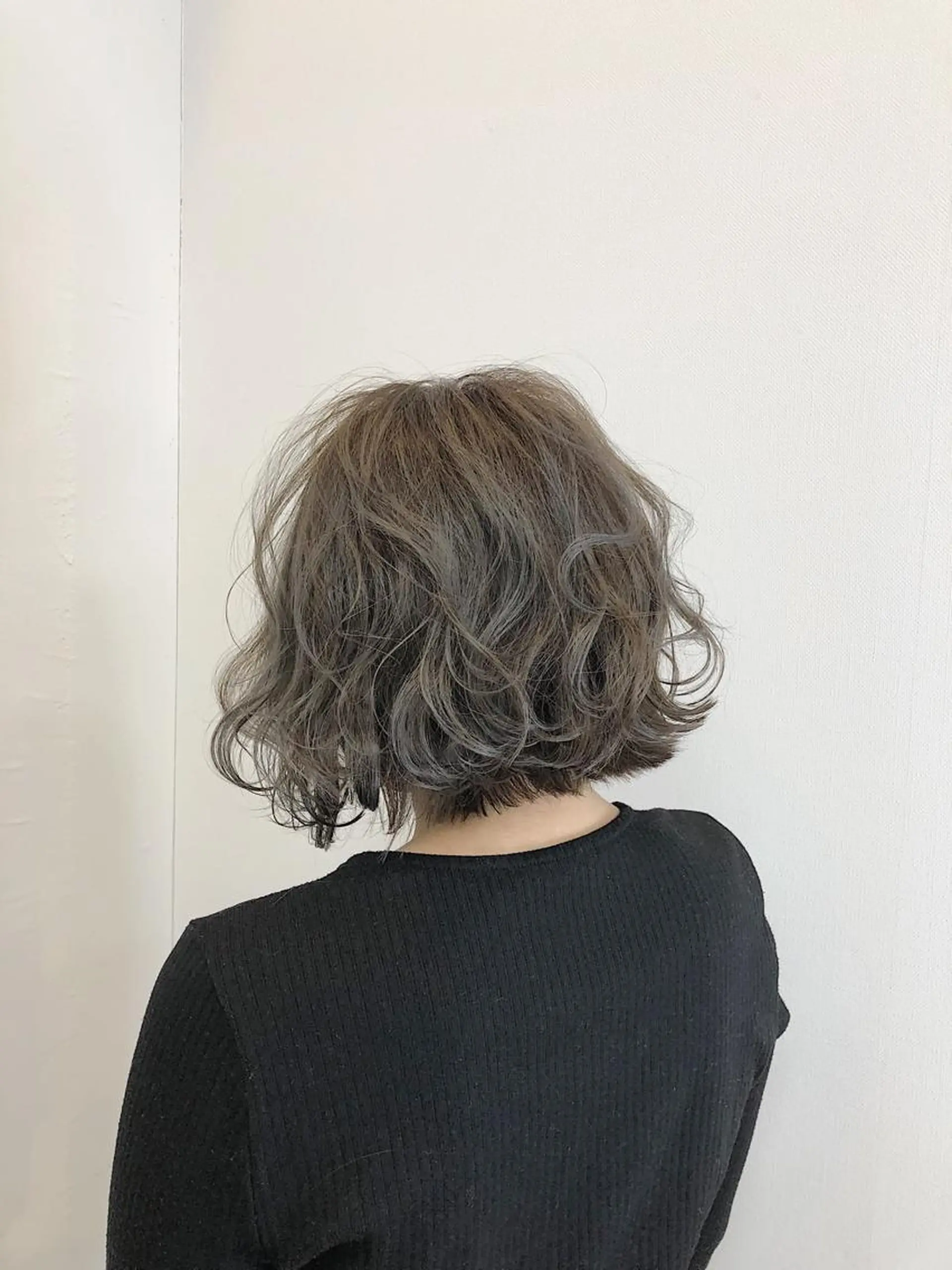 ショート レイヤー×縮毛矯正 深見 拓のヘアスタイル