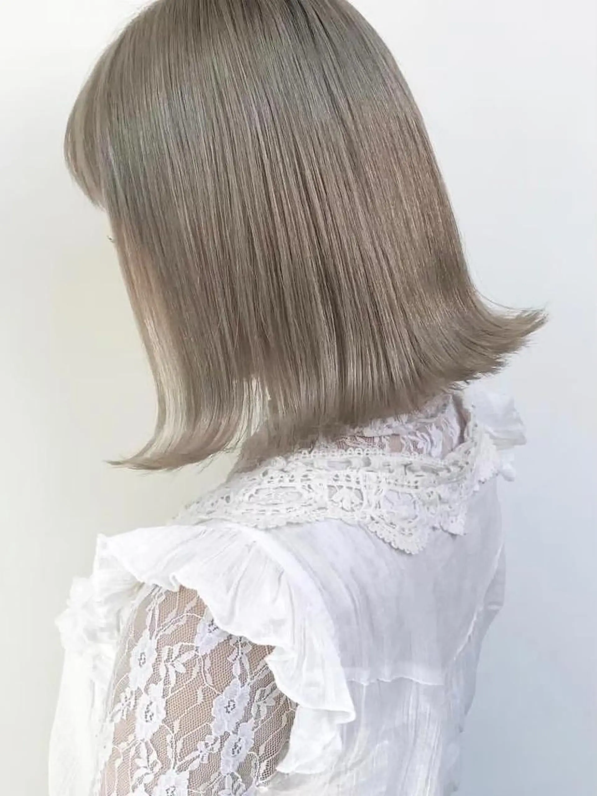 ショート カラー ハイトーンカラー ボブ Austin所属・韓国×網紅ヘア 🤍りん🤍のヘアスタイル