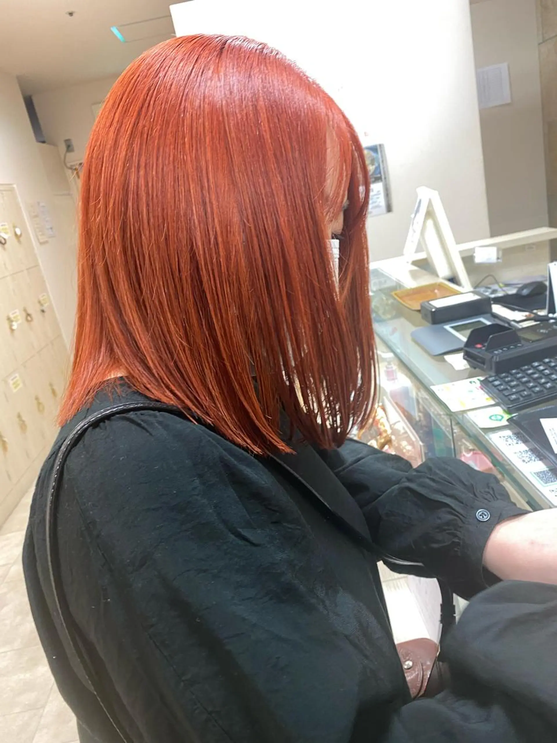 ミディアム カラー ハイトーン/ウルフ /レイヤー/坂野幸伸のヘアスタイル