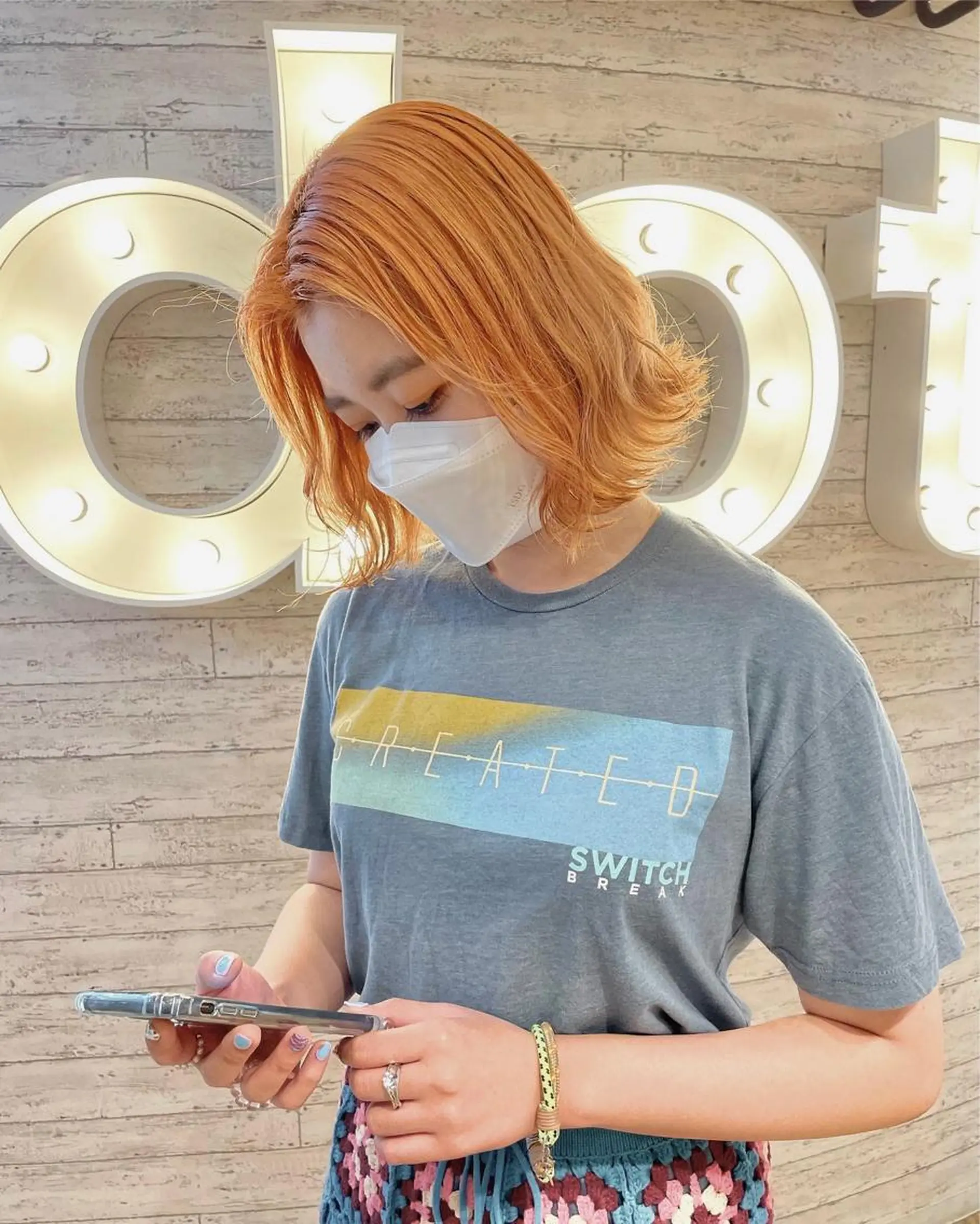 カラー ブリーチ 透明感カラー オレンジ dot .tokyo所属・中村 彩夏のヘアスタイル