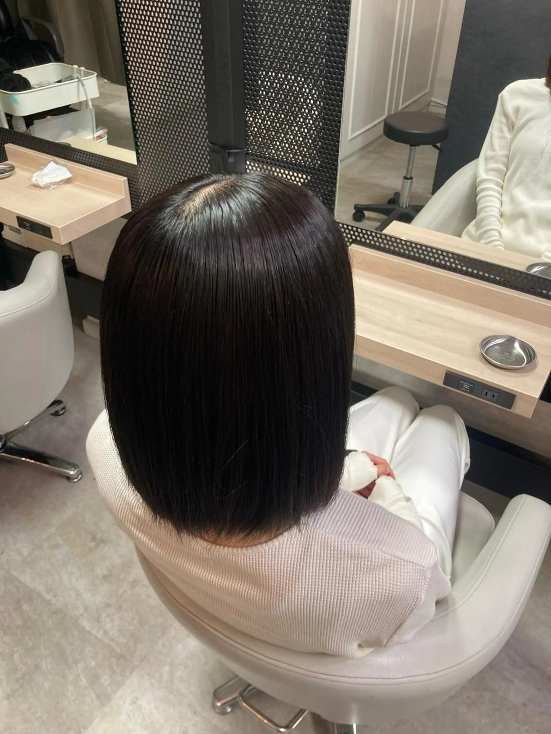 ショート 縮毛•ハイトーン Runaのヘアスタイル