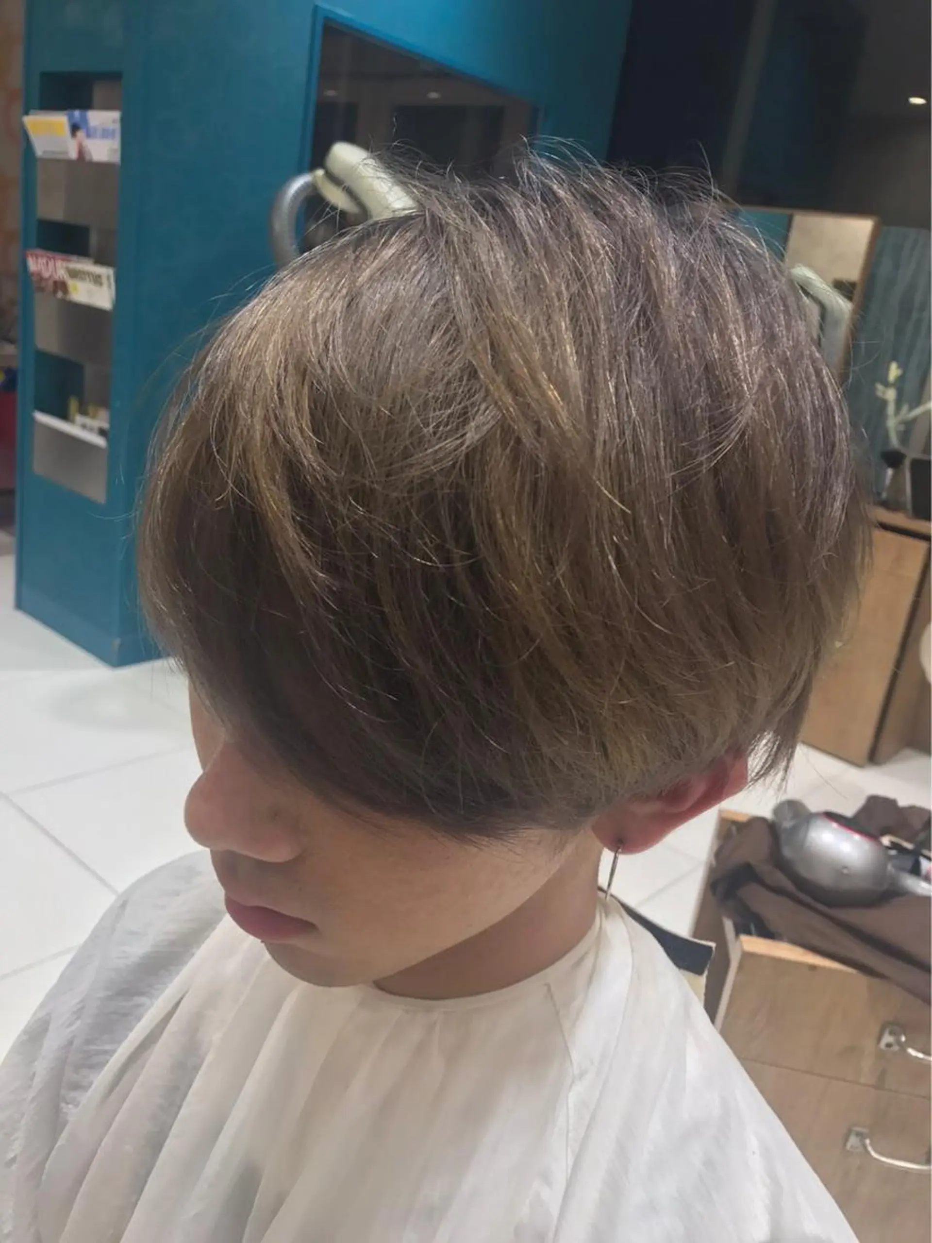 カラー ダブルカラー 香取 康平のヘアスタイル