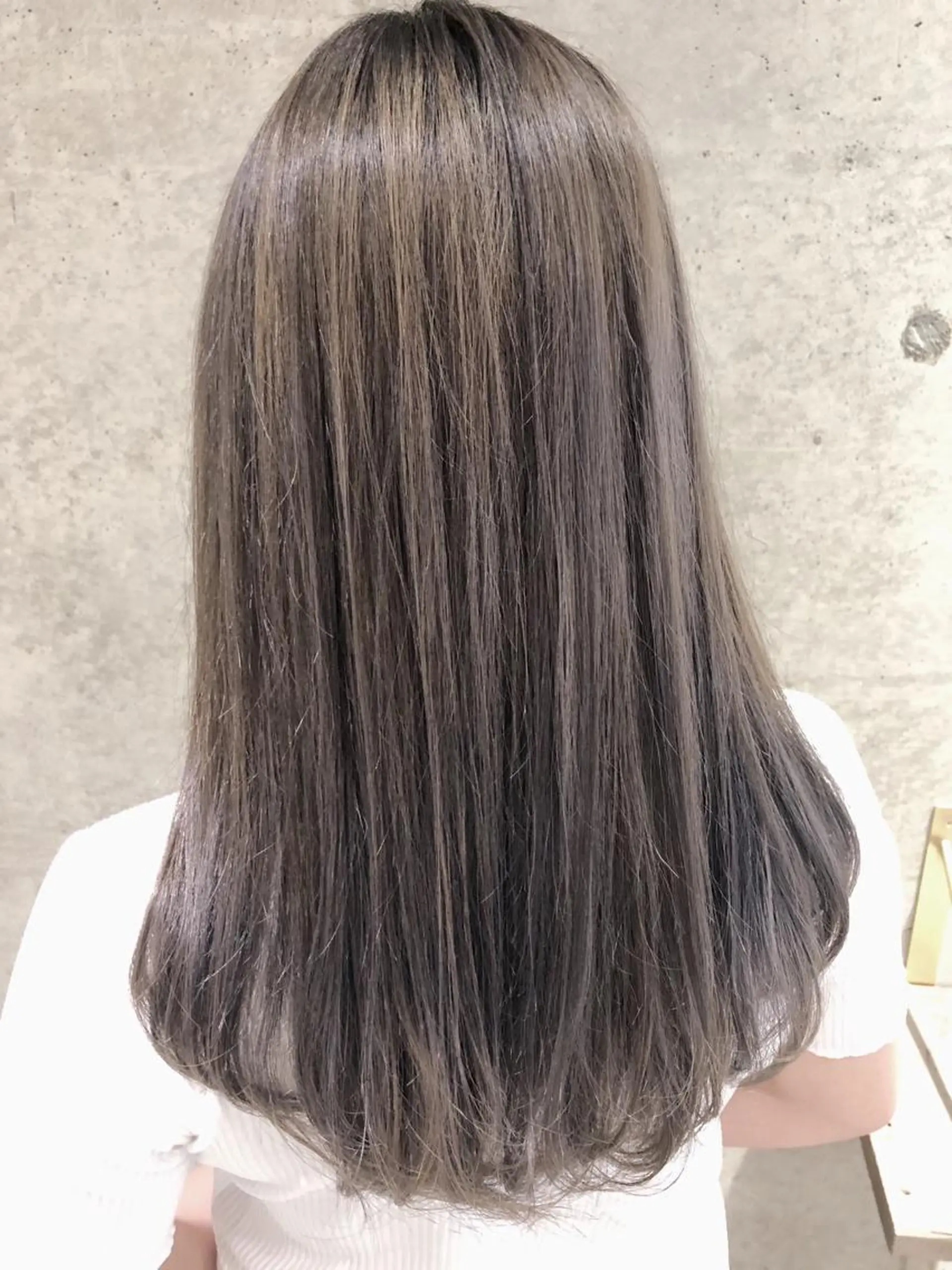 セミロング カラー ヘアカラー LA KING GINZA TOKYO所属・🧡ショートの達人 🧡SHOのヘアスタイル