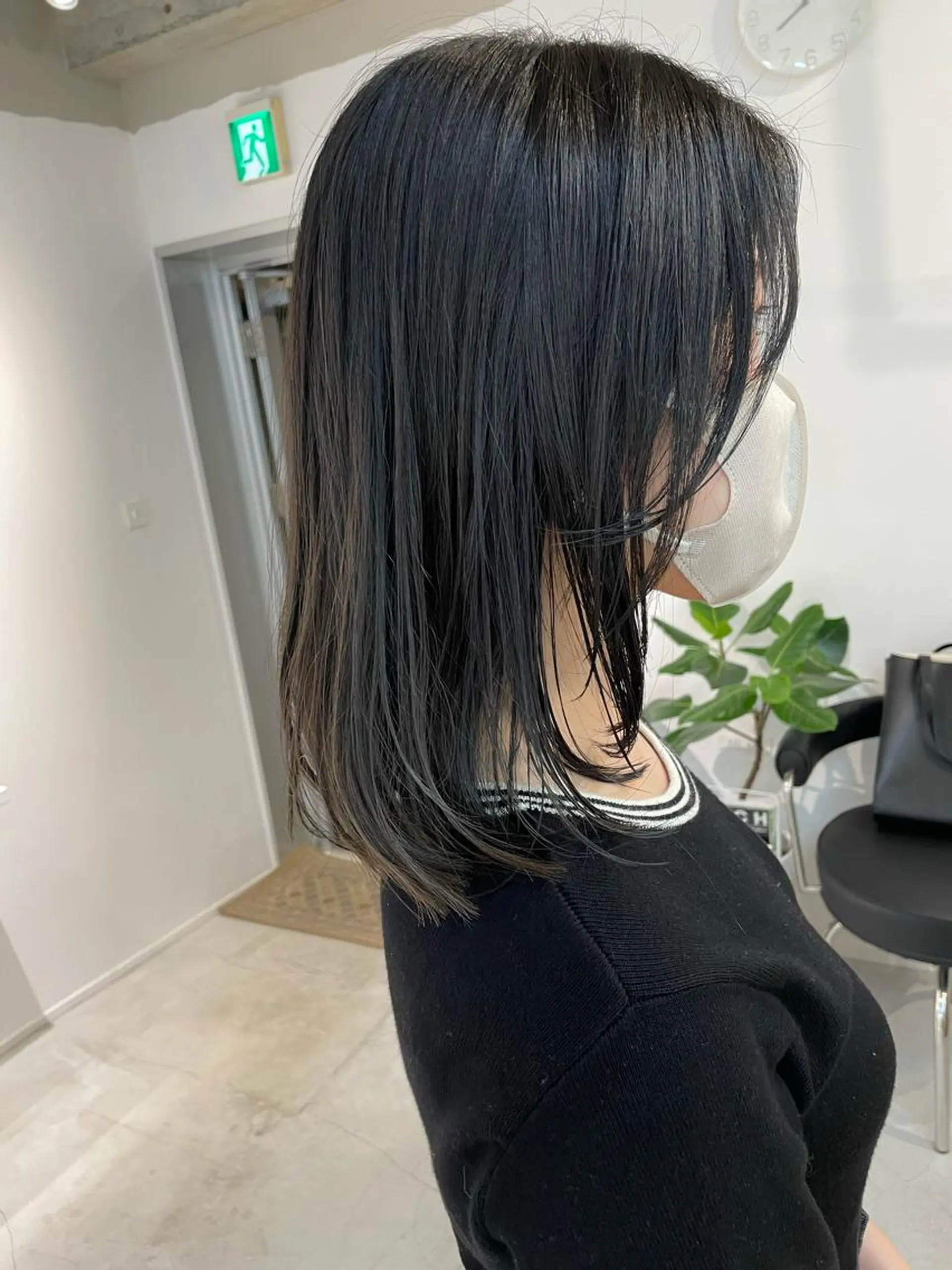 セミロング カラー 透明感カラー レイヤーカット ヘアカラー トリートメント fit/ madokaのヘアスタイル