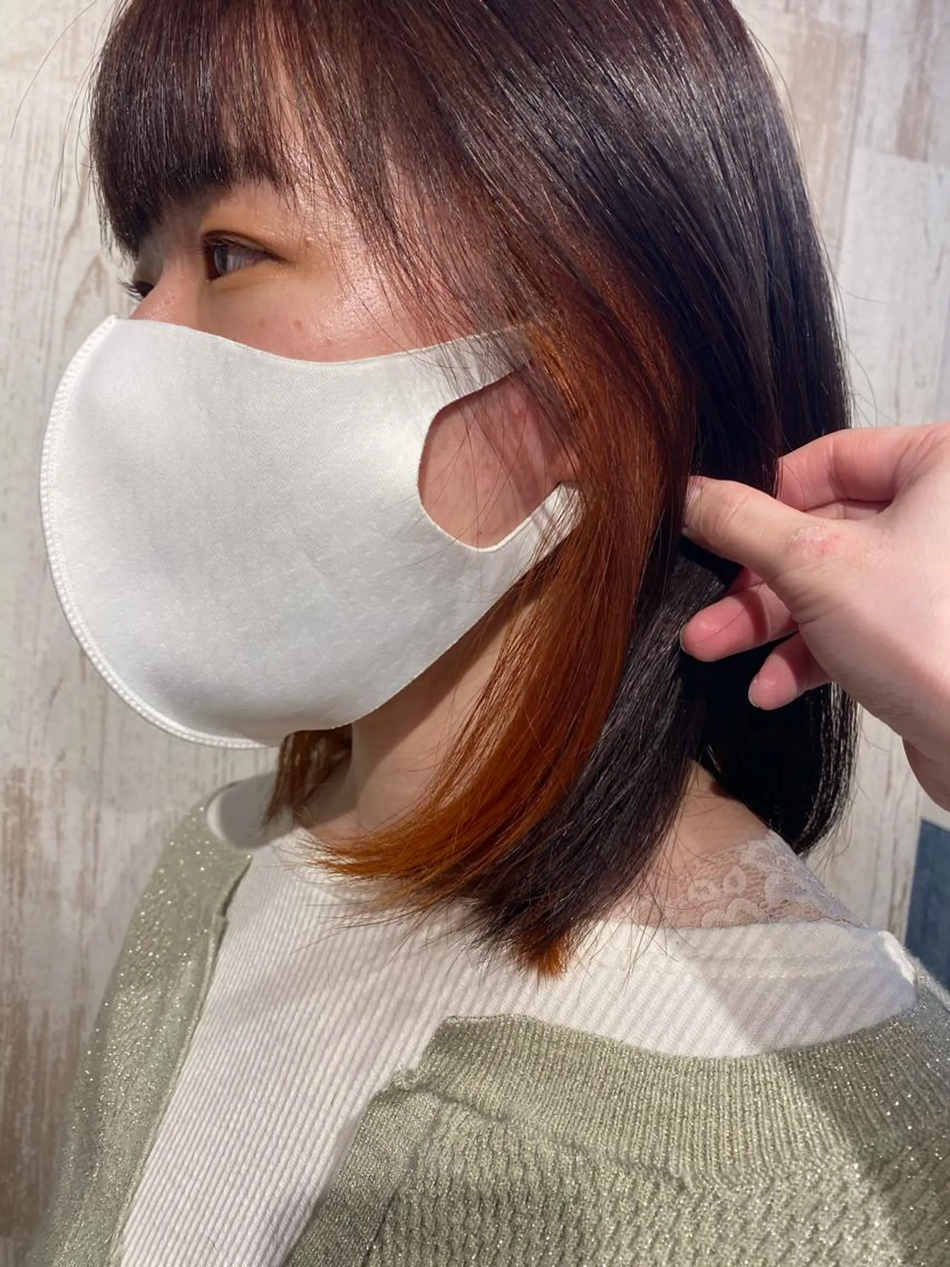 ミディアム カラー 大場 優のヘアスタイル