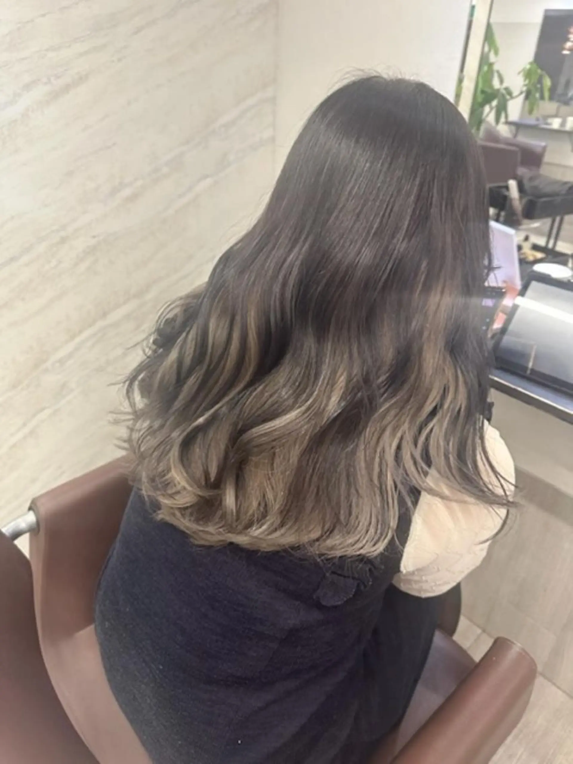 セミロング カラー JILL by GiseL/天神のヘアスタイル