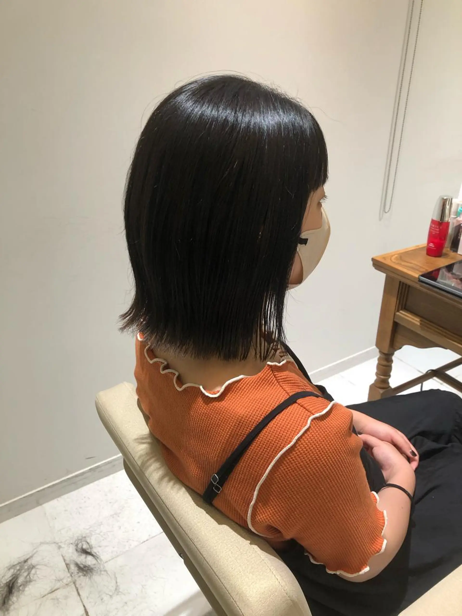 ミディアム カラー ボブ 外ハネヘア レイヤー/お顔まわり 暖色カラー🍑Amiのヘアスタイル