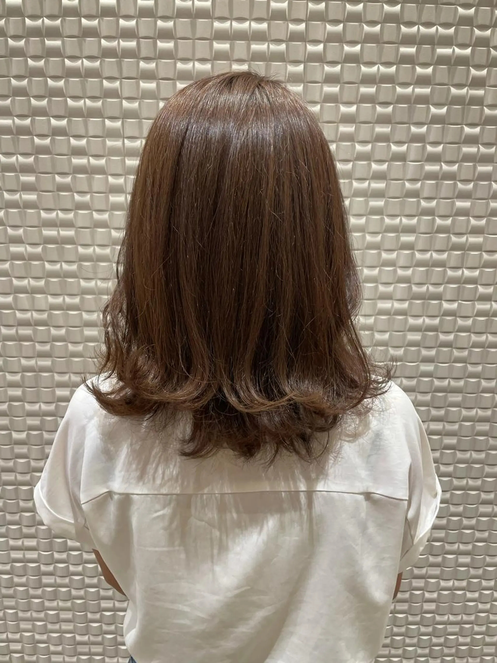 ミディアム カラー シャドールーツ美容師 篠原康太のヘアスタイル