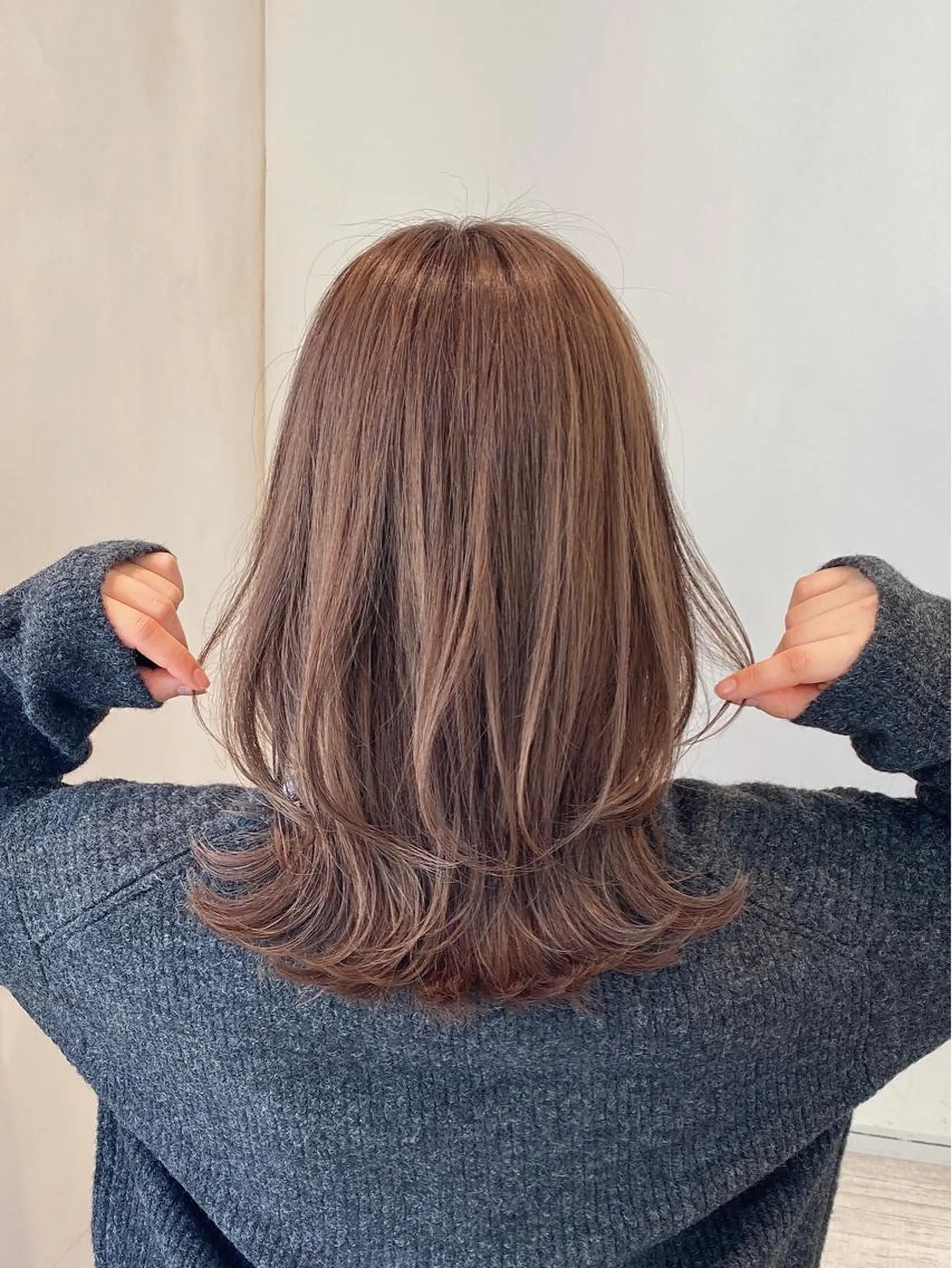 ミディアム くびれヘア 髪質改善 縮毛矯正 縮毛矯正 トリートメント ヘッドスパ ヘアセット 前髪顔まわりカット 🌈中村海聖のヘアスタイル