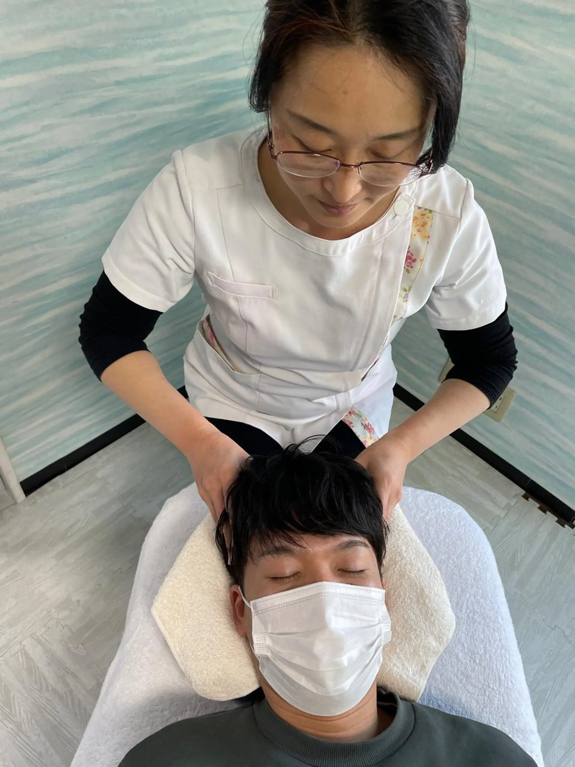 “メイクしたまま"即小顔【美针】mihari所属・小顔矯正マッサージ mihari　栄店のエステ・リラクイメージ