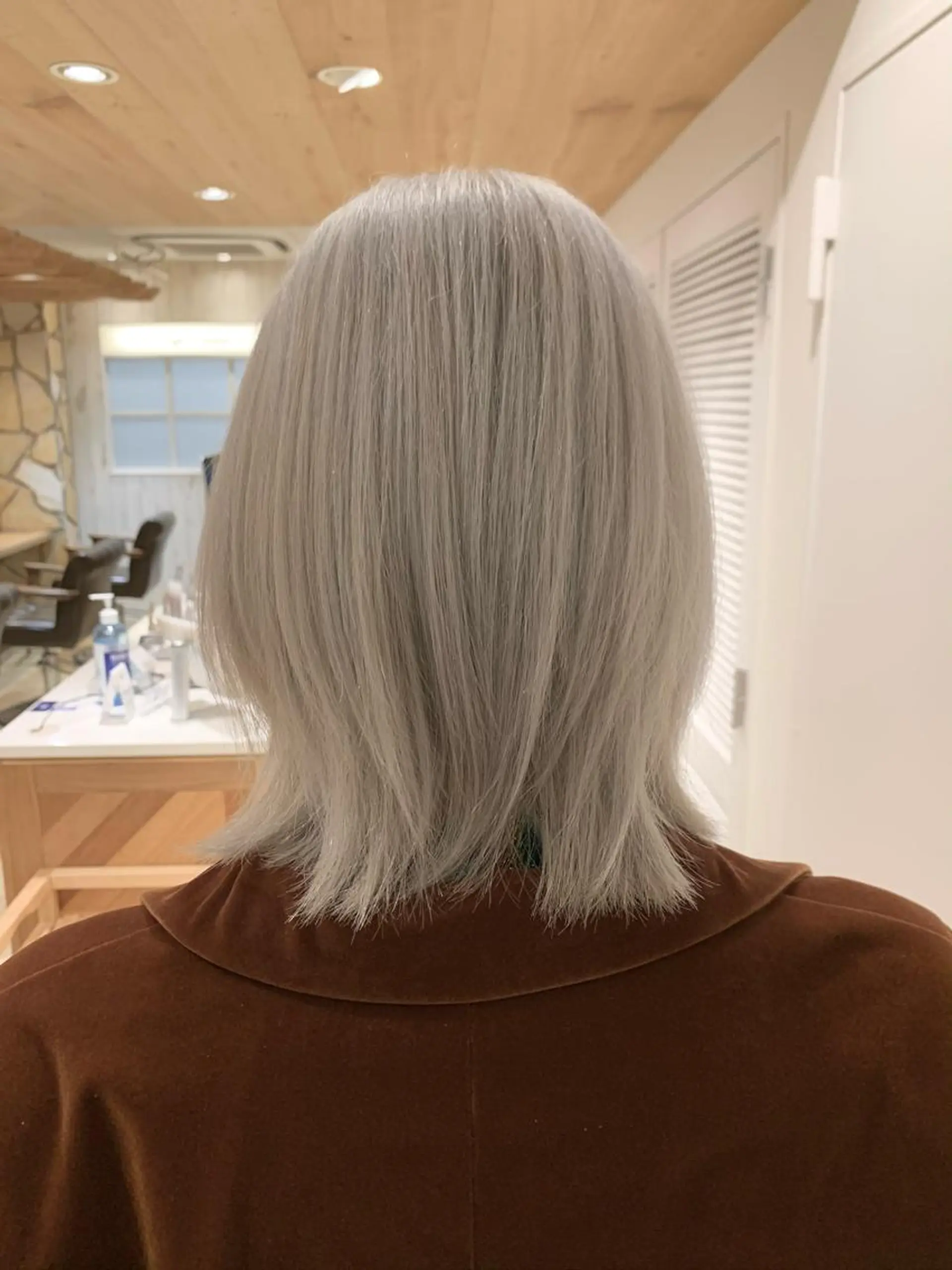 ミディアム ヘアカラー トリートメント 渋谷ハイトーン/ デザインカラー阿部のヘアスタイル