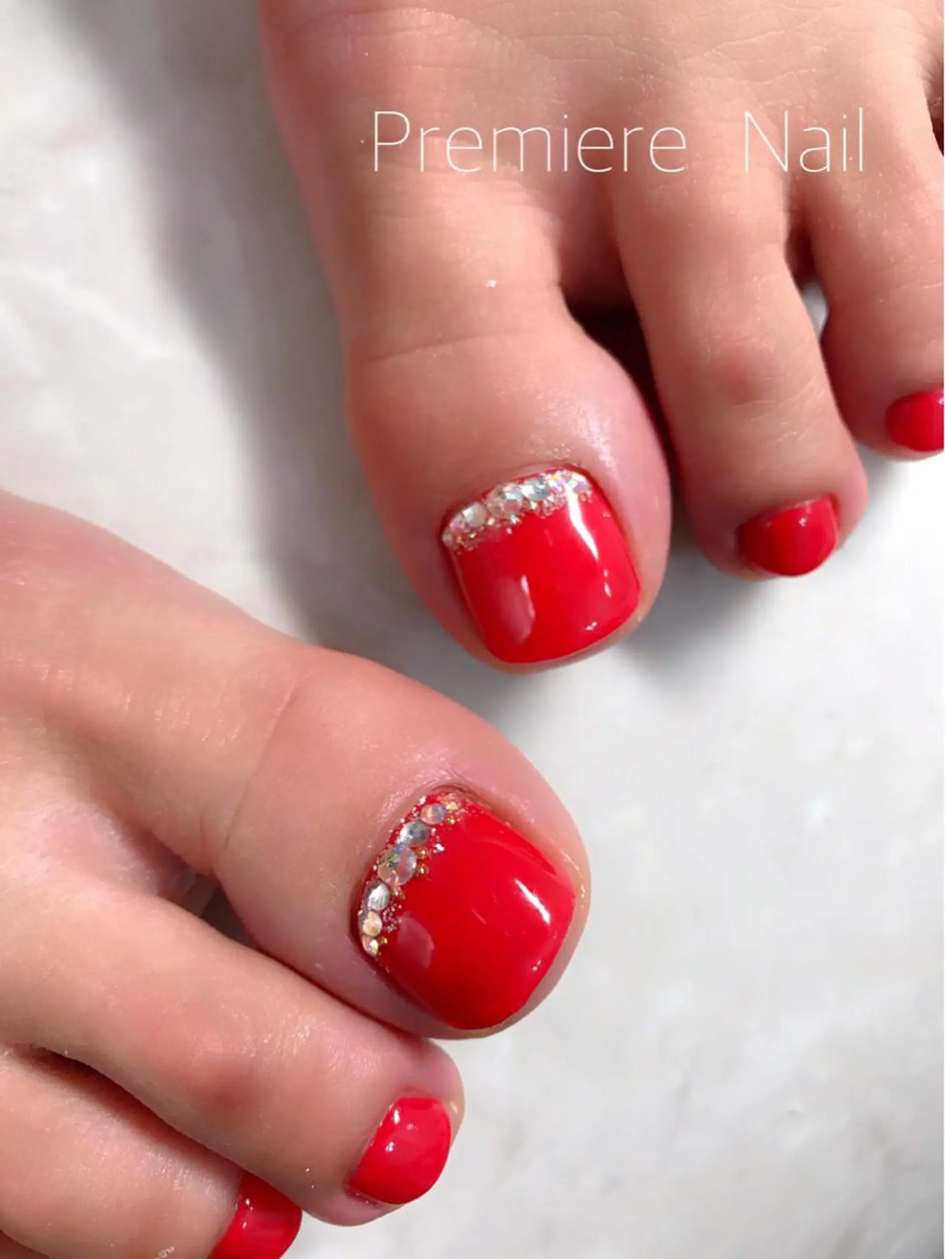 ネイル フットネイル ジェルネイル 赤色 Premiere Nail商店街店のネイルデザイン