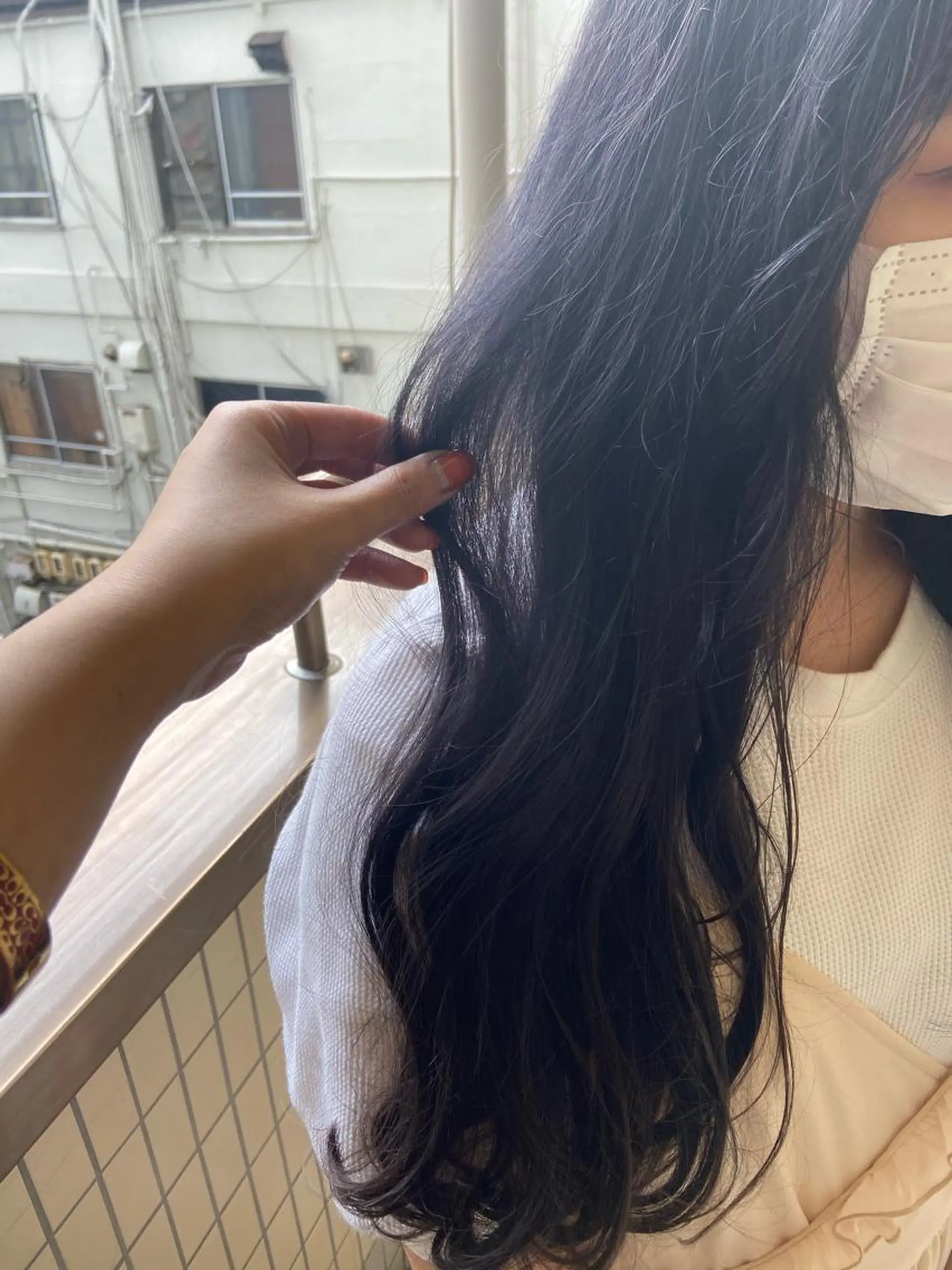 ロング カラー 黒髪 ブリーチ 透明感カラー パーマ美容師 hanaのヘアスタイル