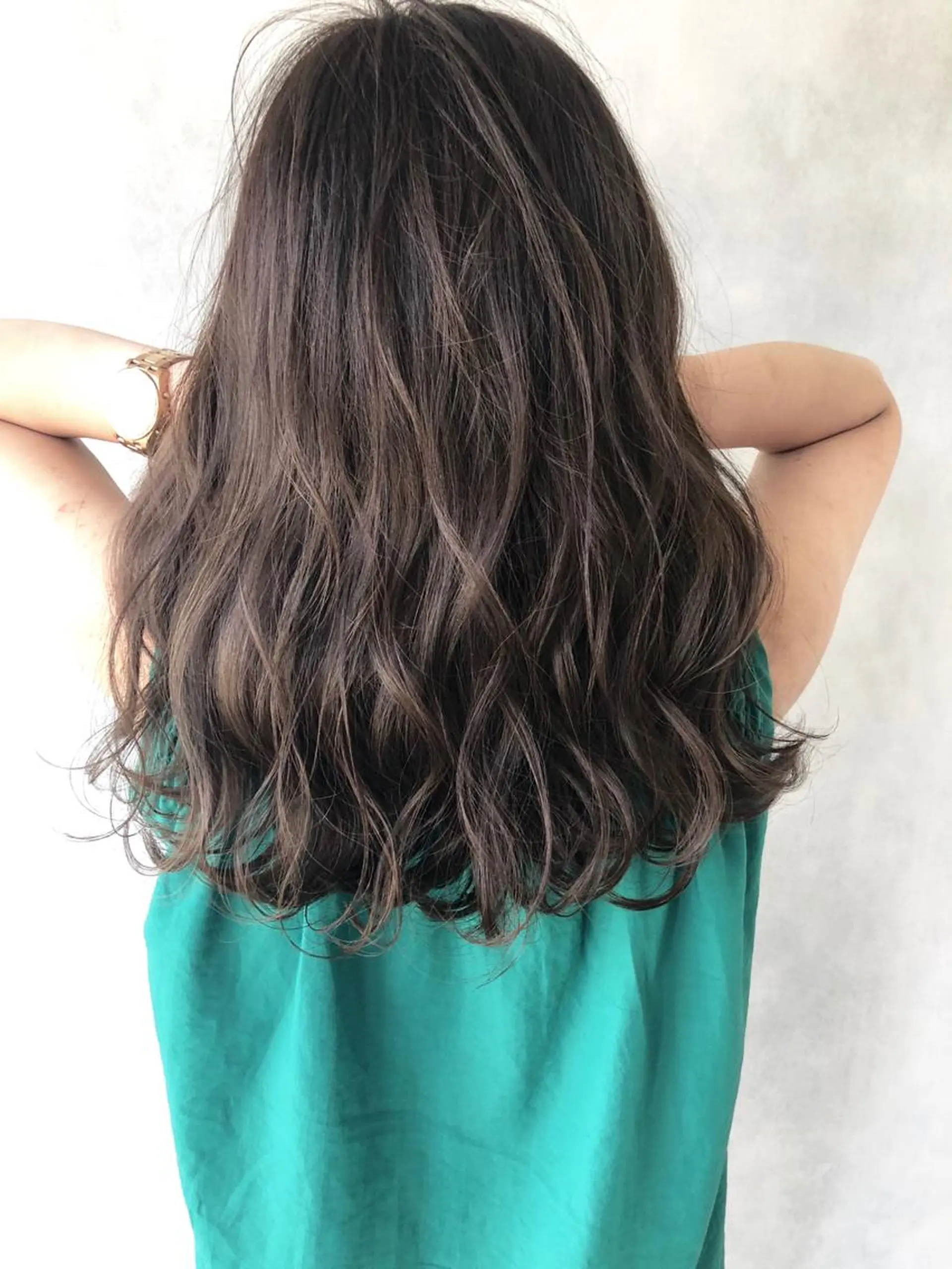 ロング 外国人風カラー ハイライト 小澤大輔 YOLO hairのヘアスタイル