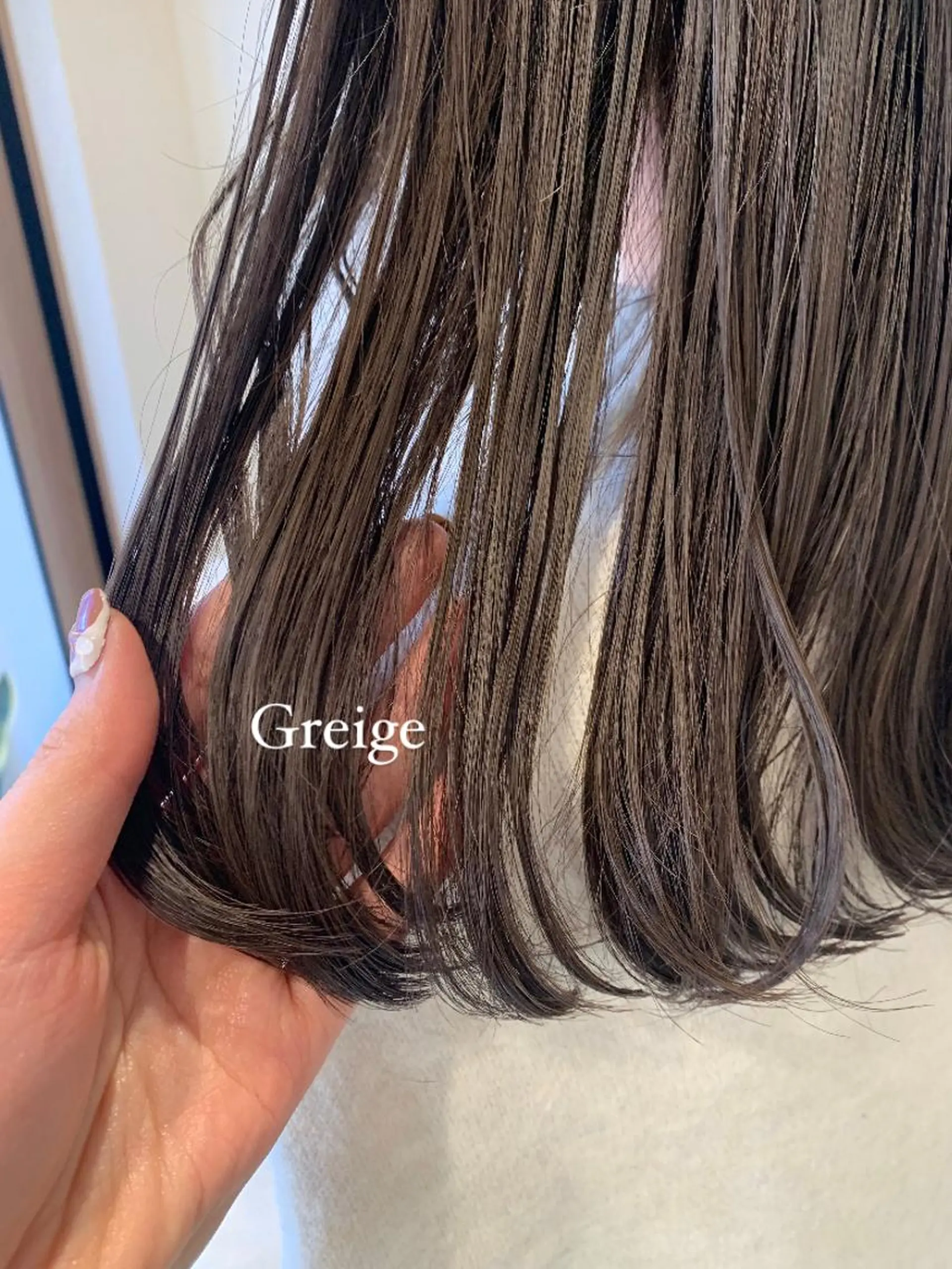 セミロング カラー murai airiのヘアスタイル