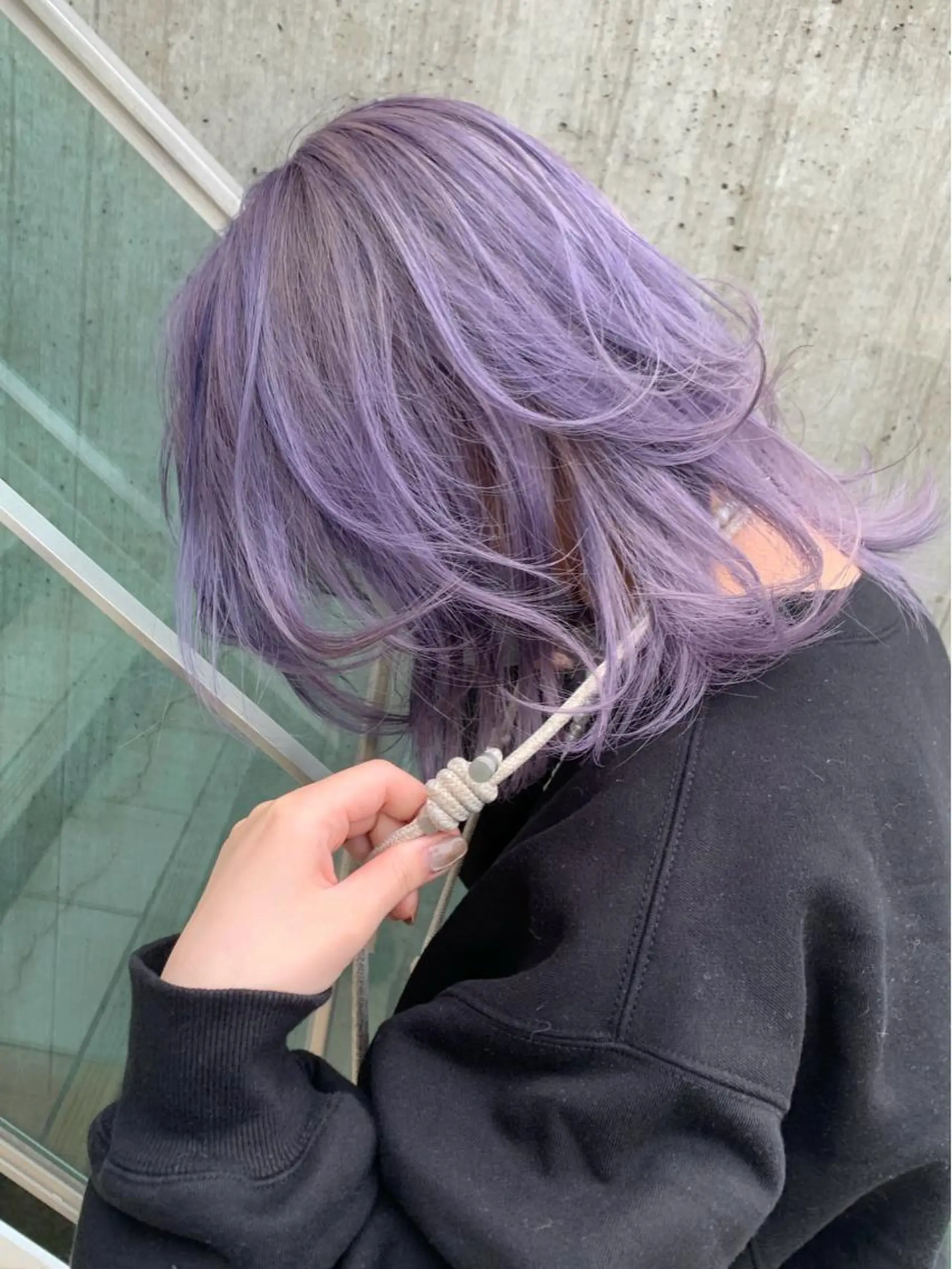 セミロング パープルカラー 牧内 拓のヘアスタイル