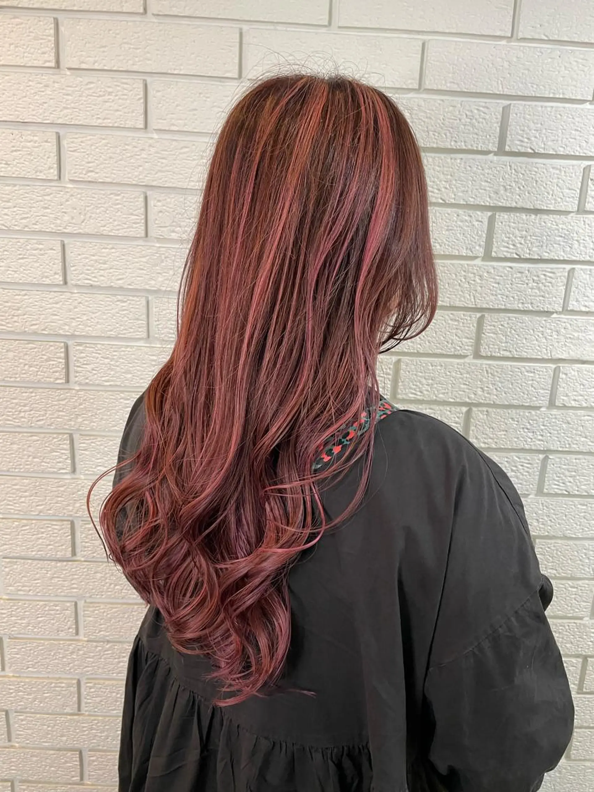 ロング カラー ハイライトカラー ピンクカラー ハイライト ヘアカラー ニュアンスデザイン✄ YOU♡のヘアスタイル